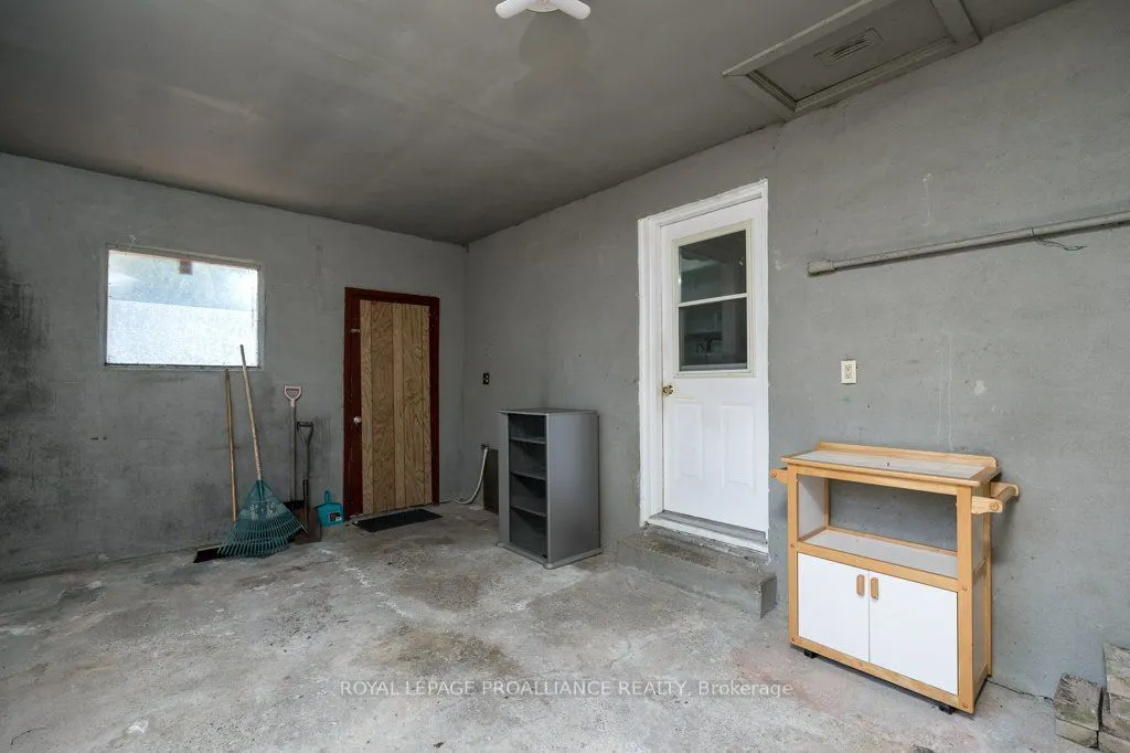 24 Quinte Road