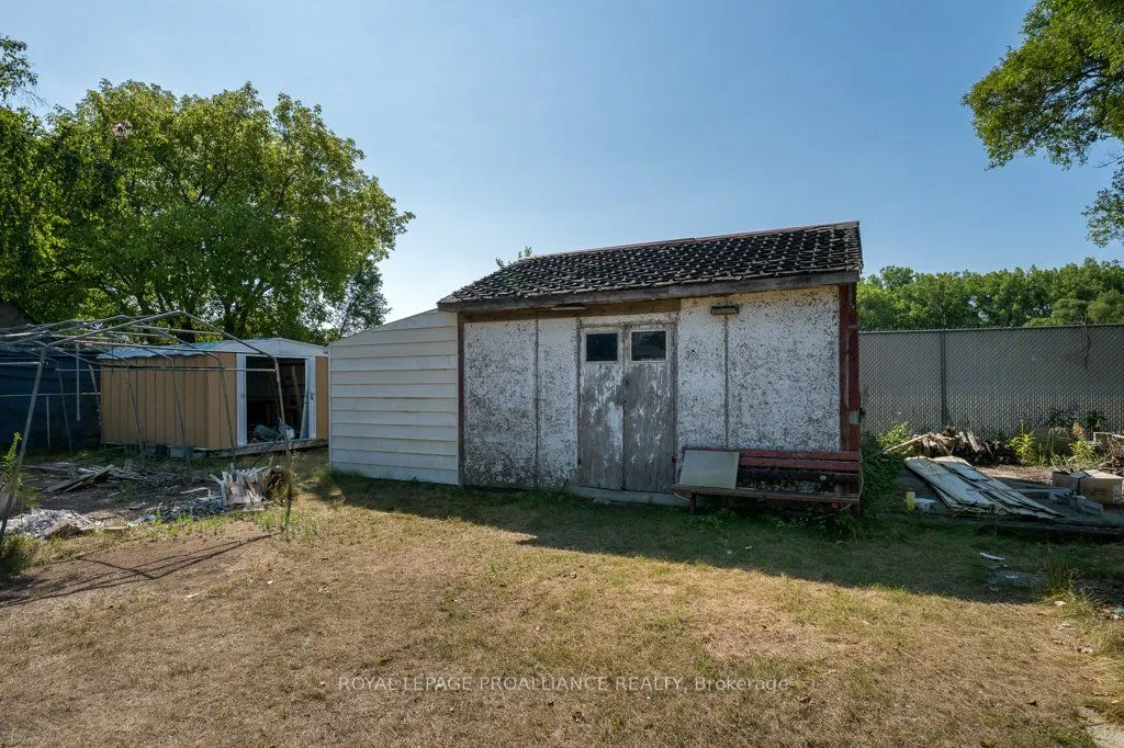 24 Quinte Road