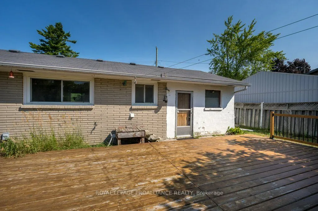 24 Quinte Road