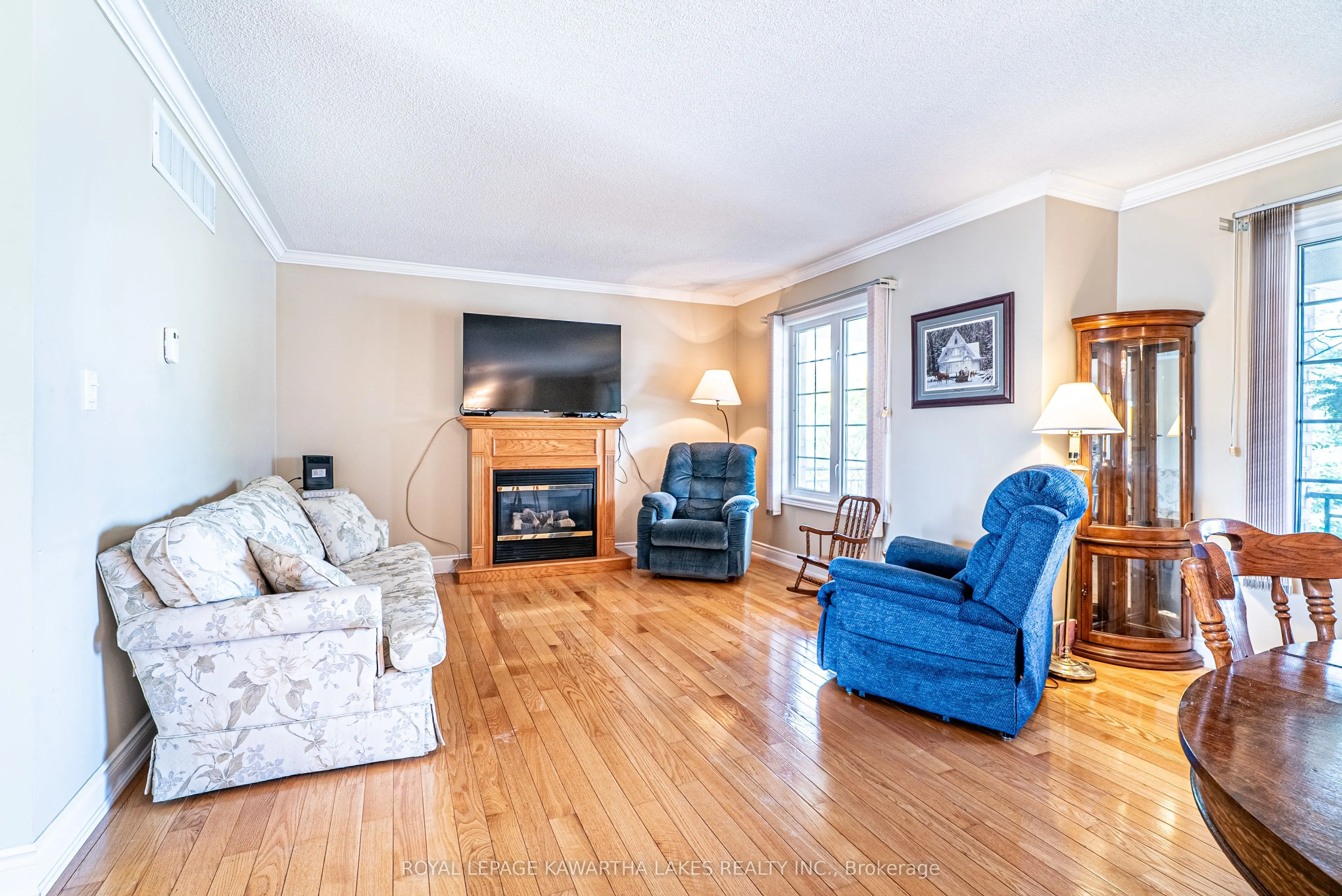 55 Eakins Court