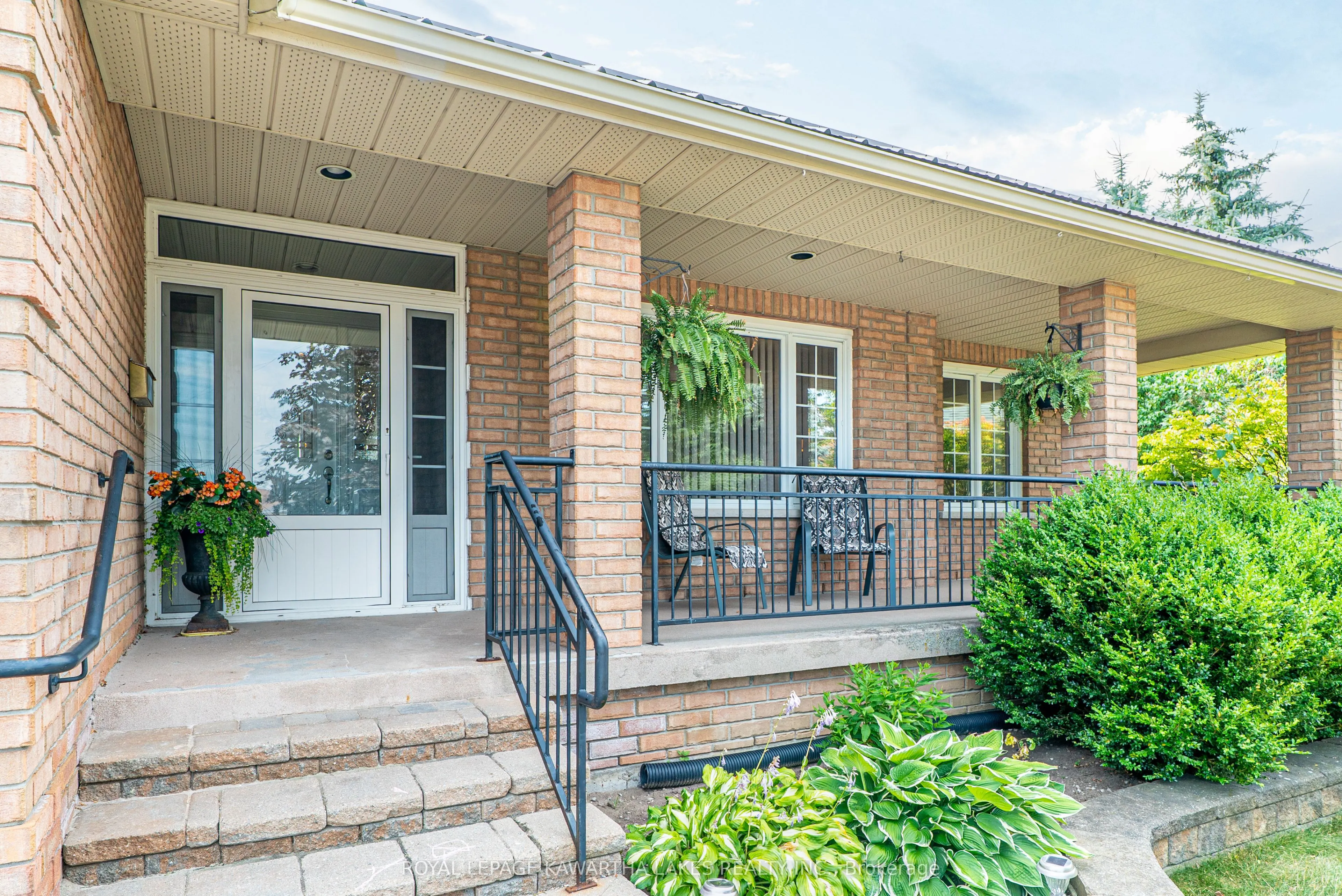 55 Eakins Court