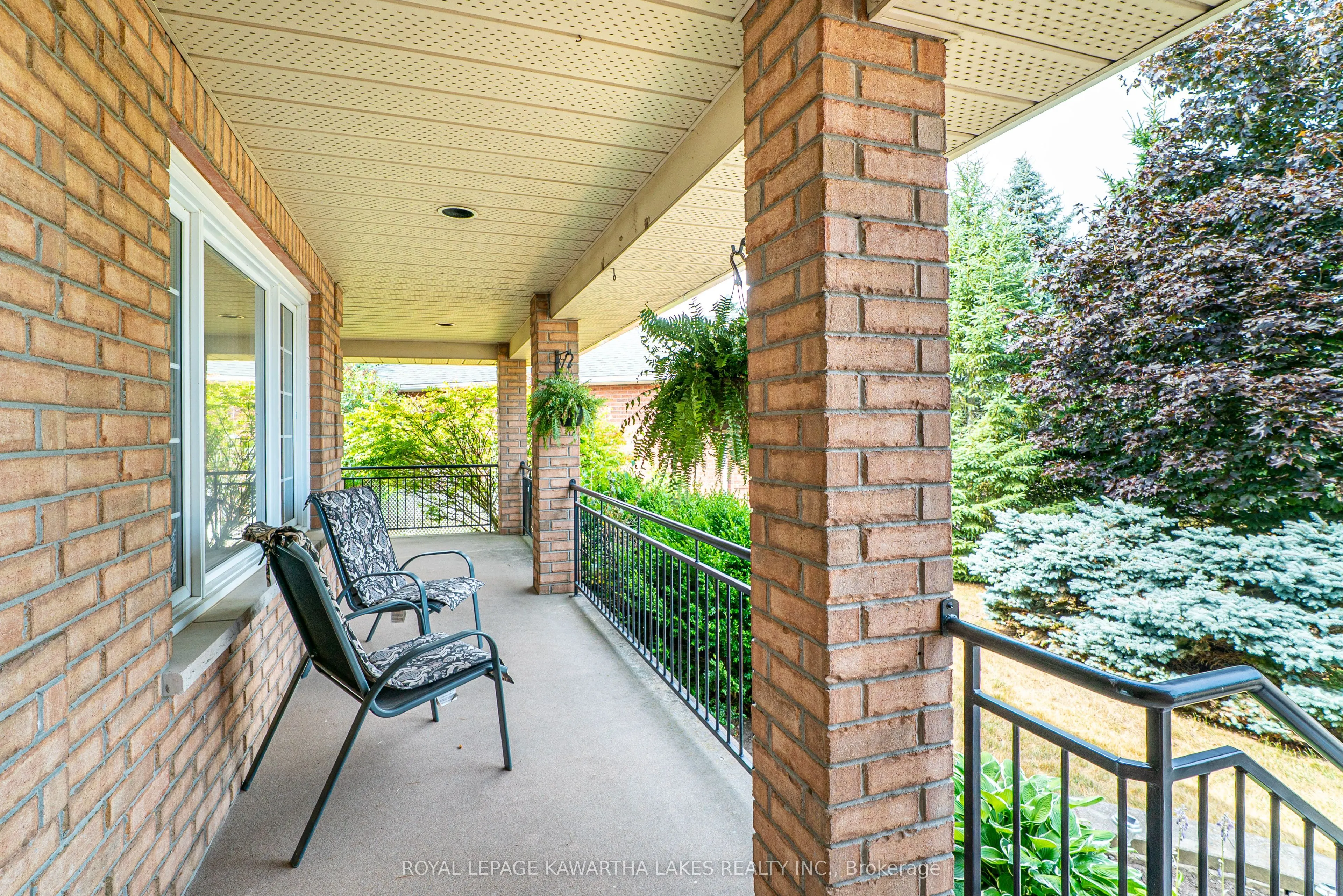 55 Eakins Court