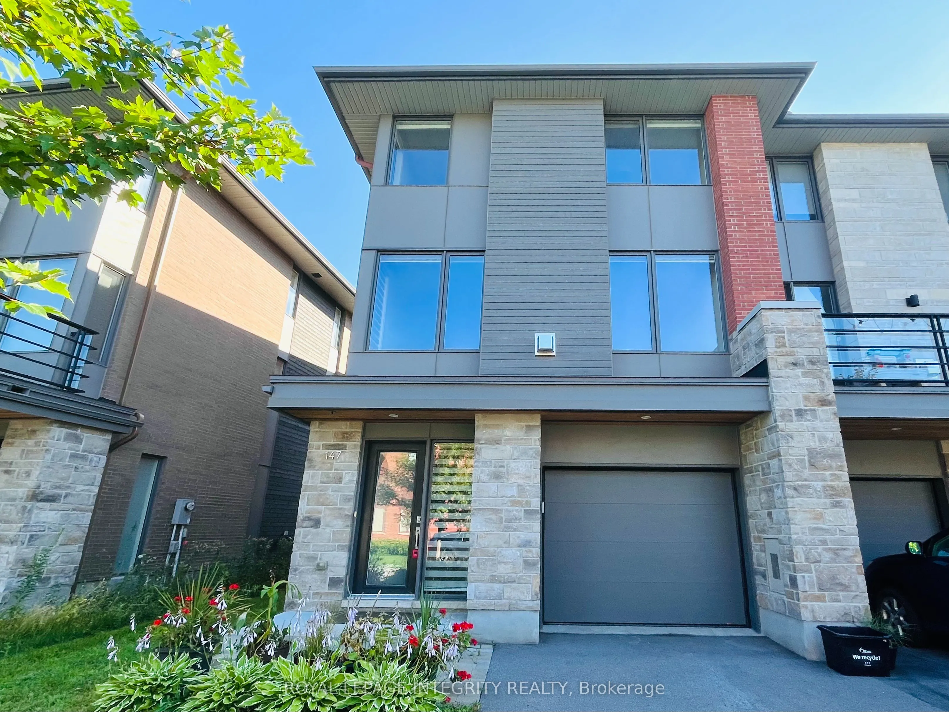 147 Boundstone Way