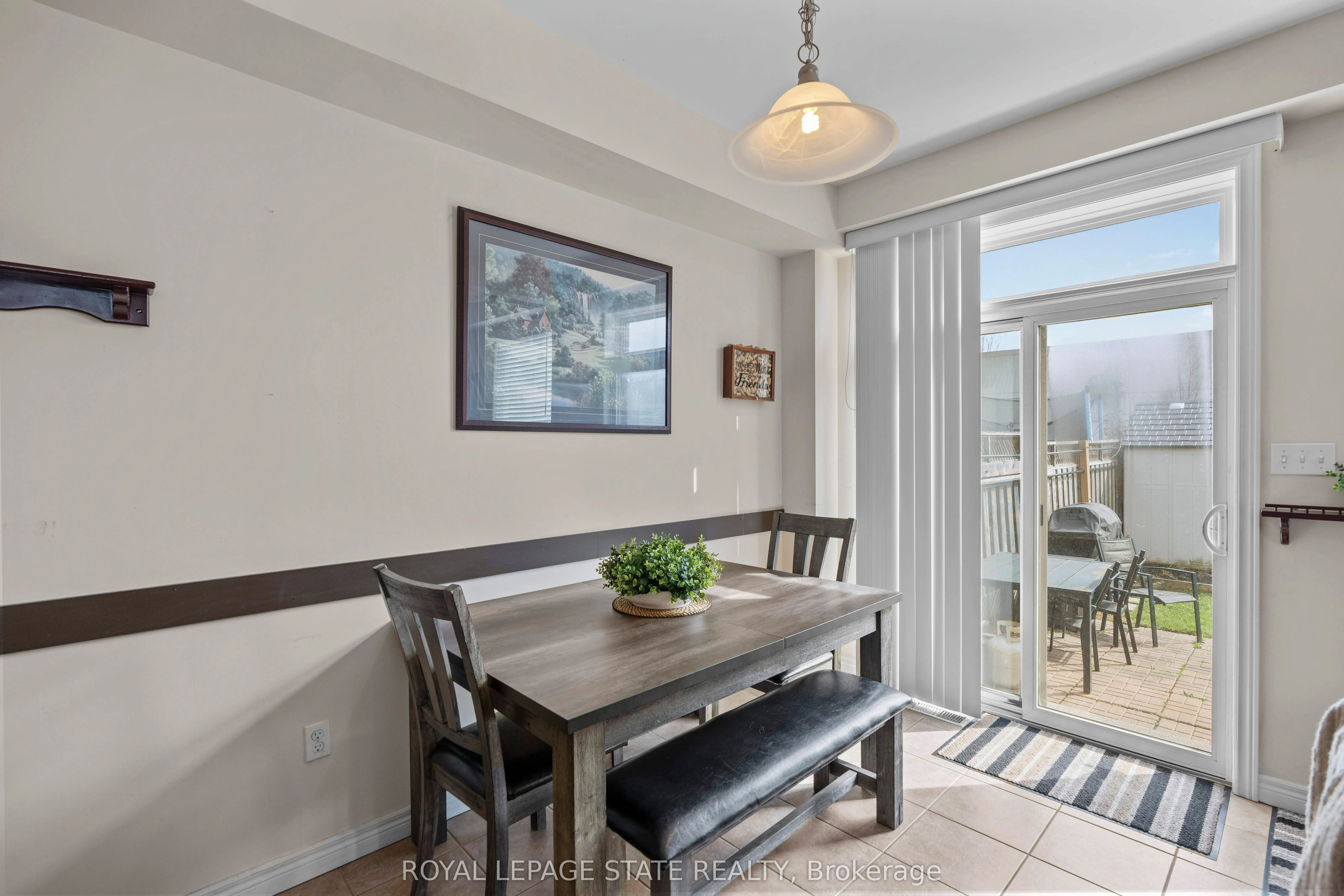 27 Marina Point Crescent