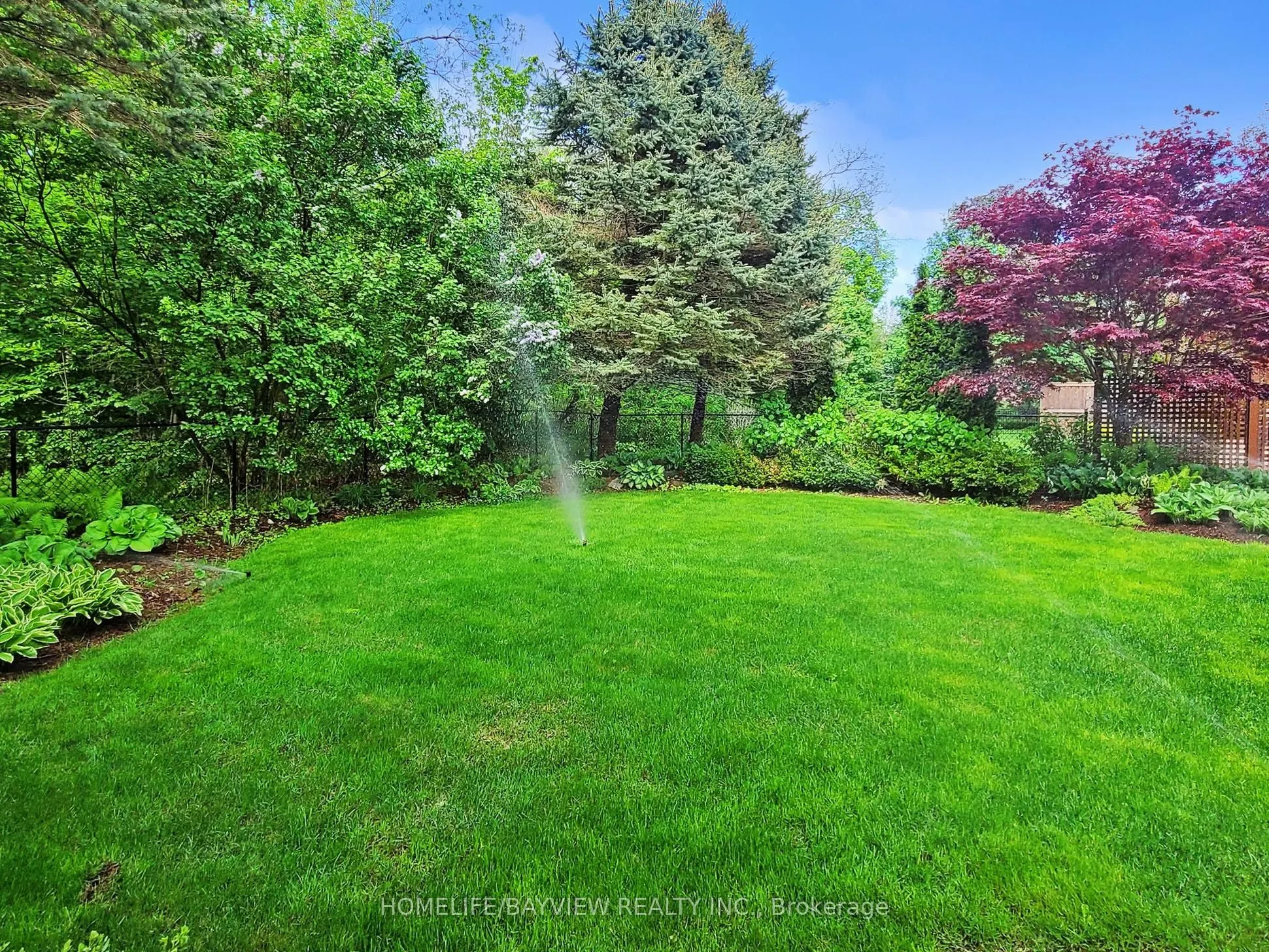 574 Sandbanks Crescent
