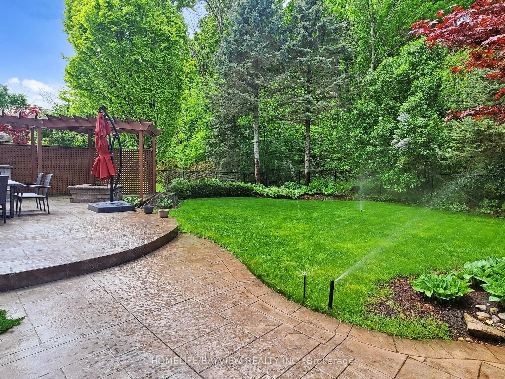 574 Sandbanks Crescent