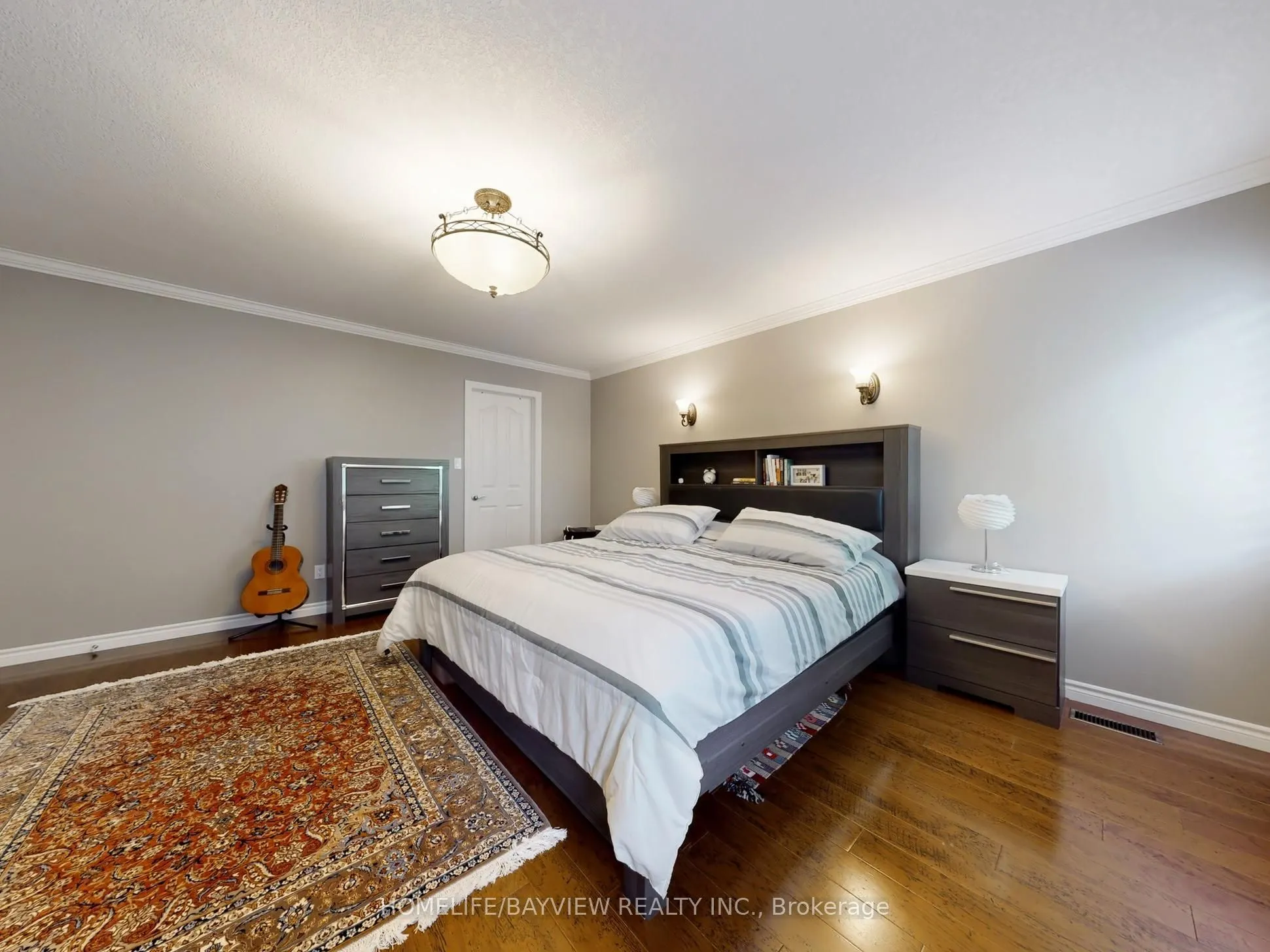 574 Sandbanks Crescent