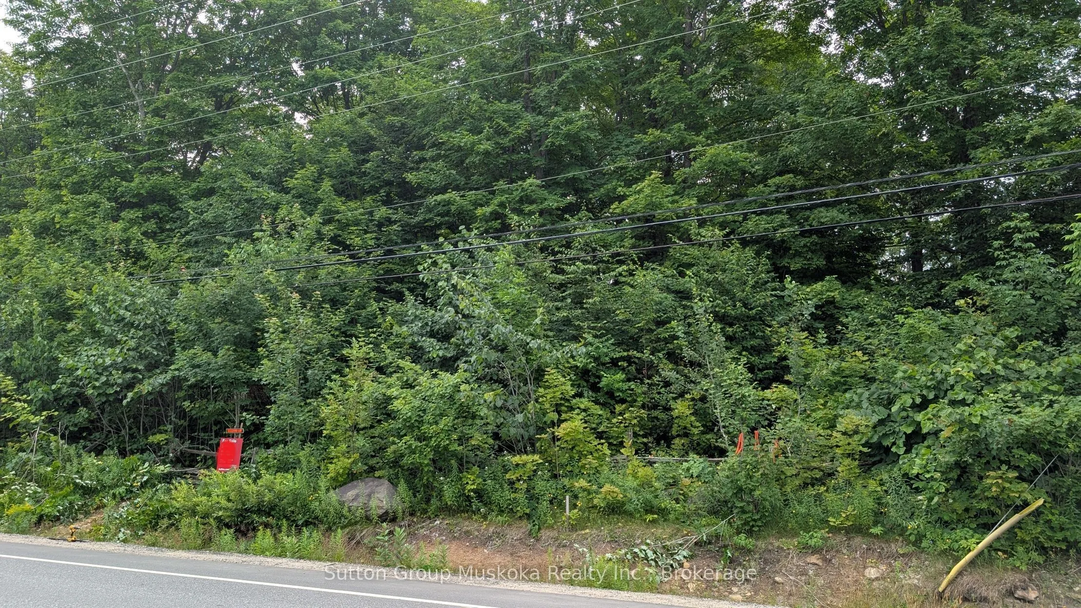 837 Aspdin Road