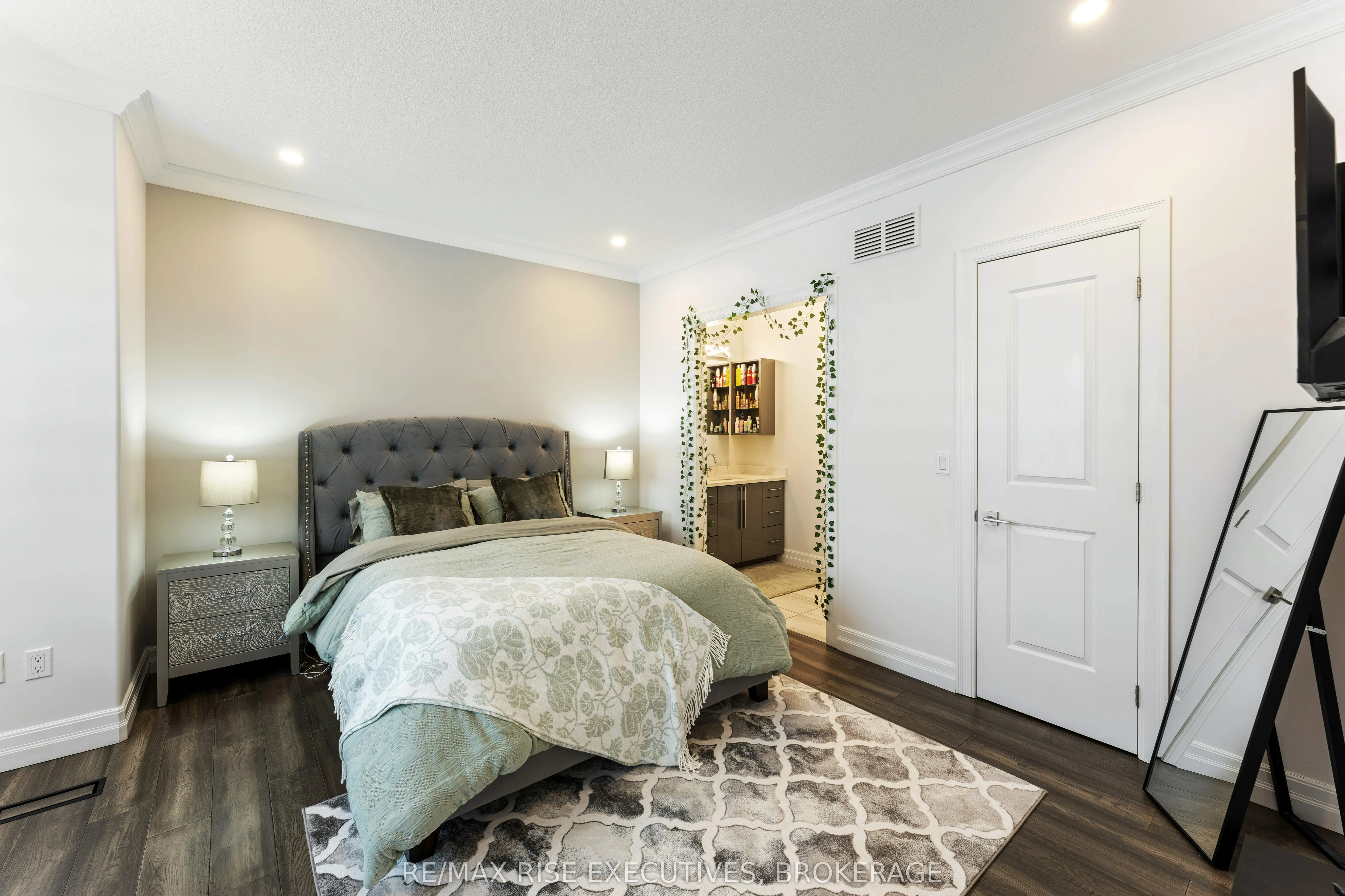 78 Aragon Road