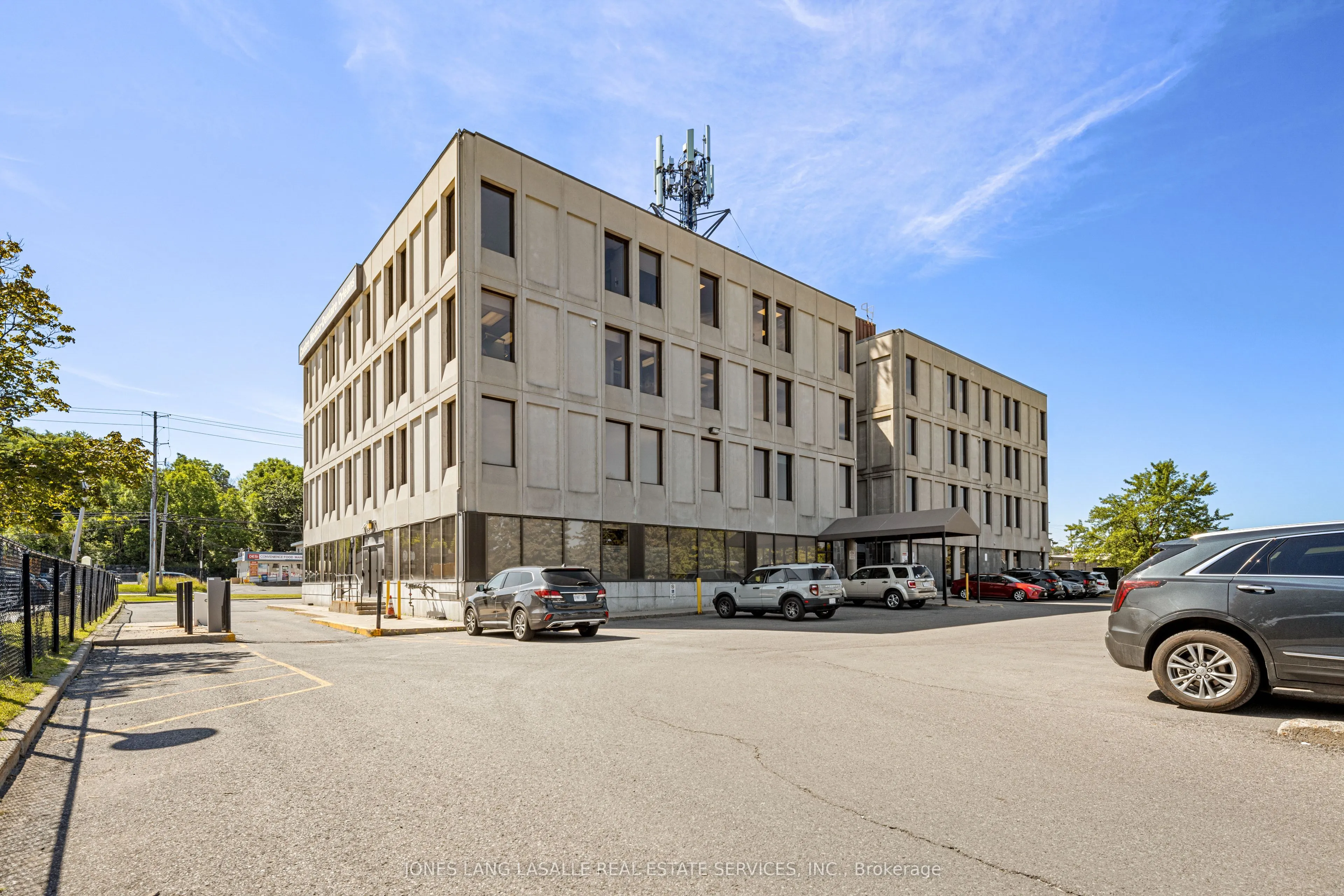2555 St Joseph Boulevard