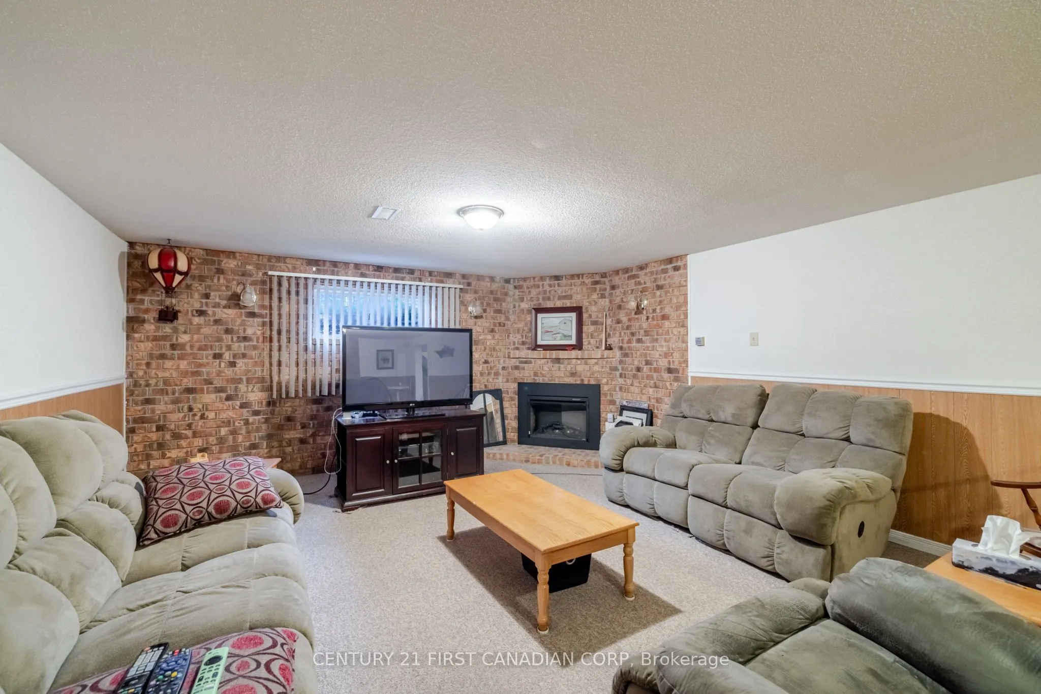 9776 Tower Road