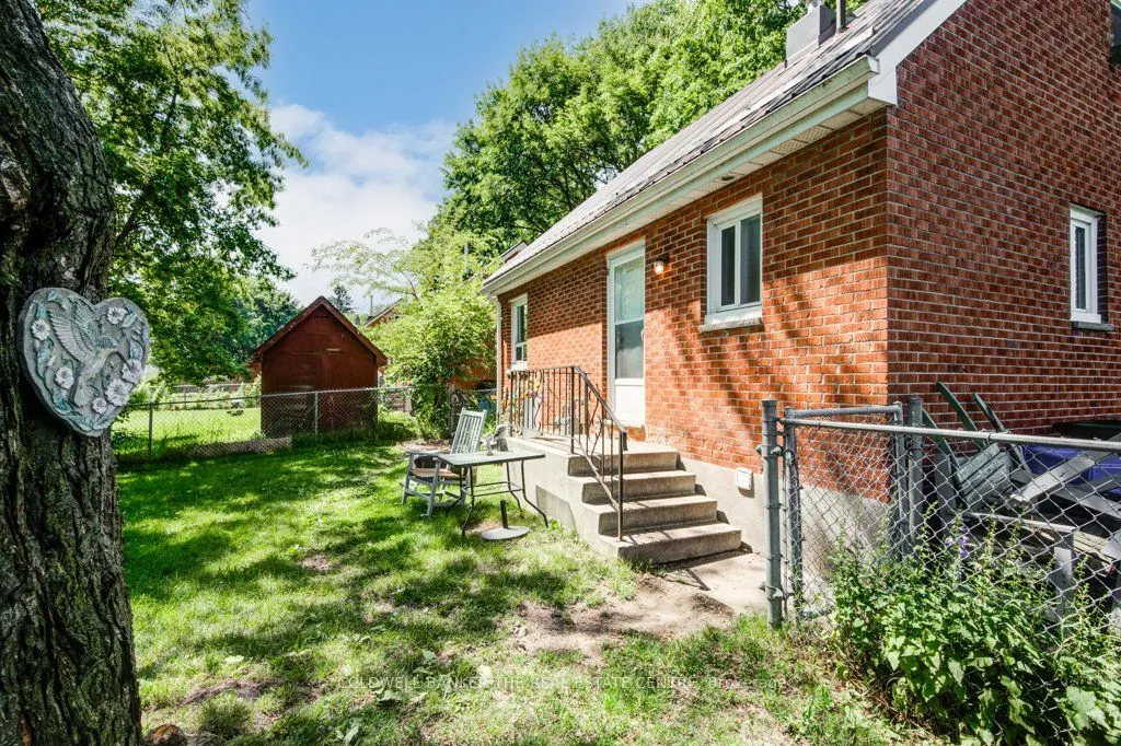 87 DUNKIRK Drive
