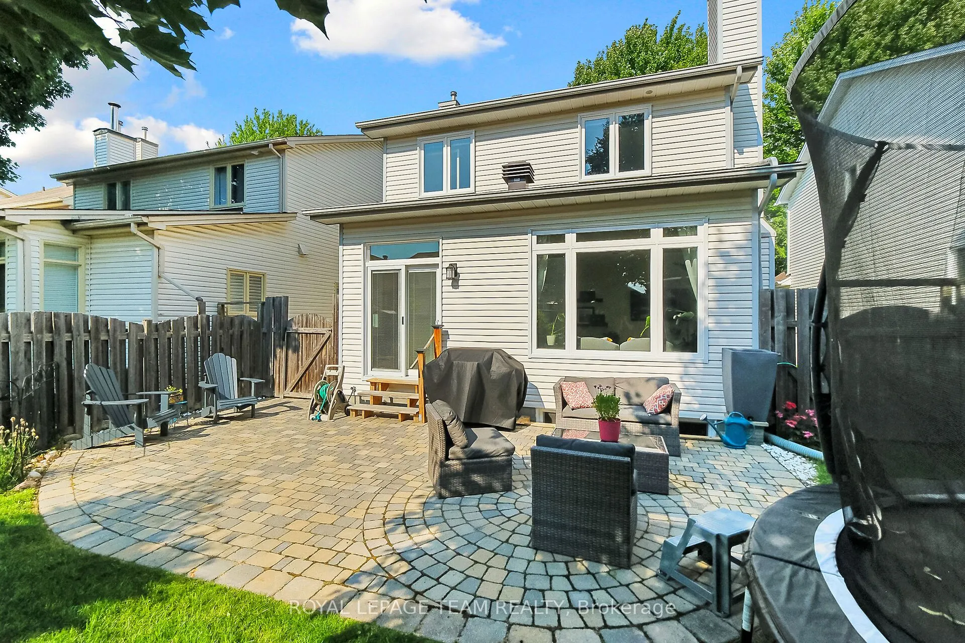 22 Avonhurst Avenue