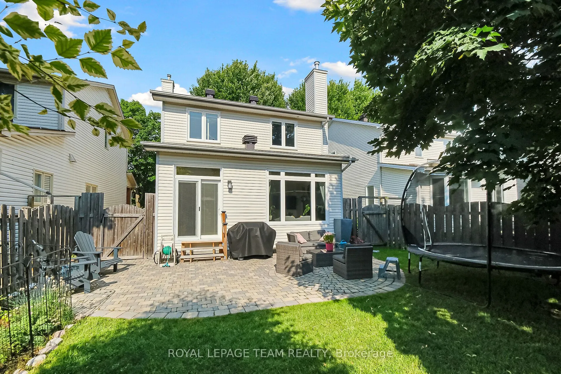 22 Avonhurst Avenue
