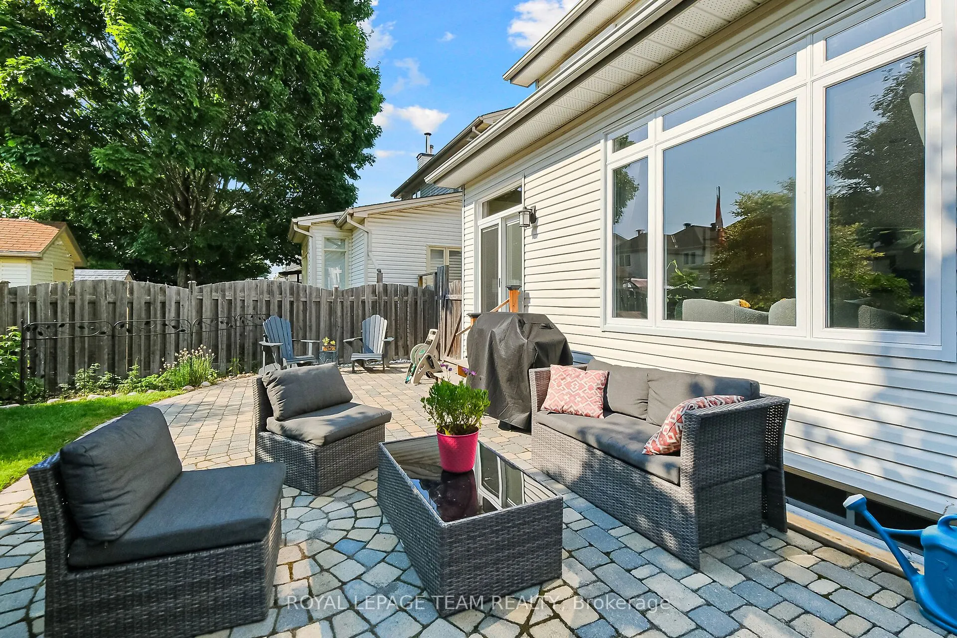 22 Avonhurst Avenue