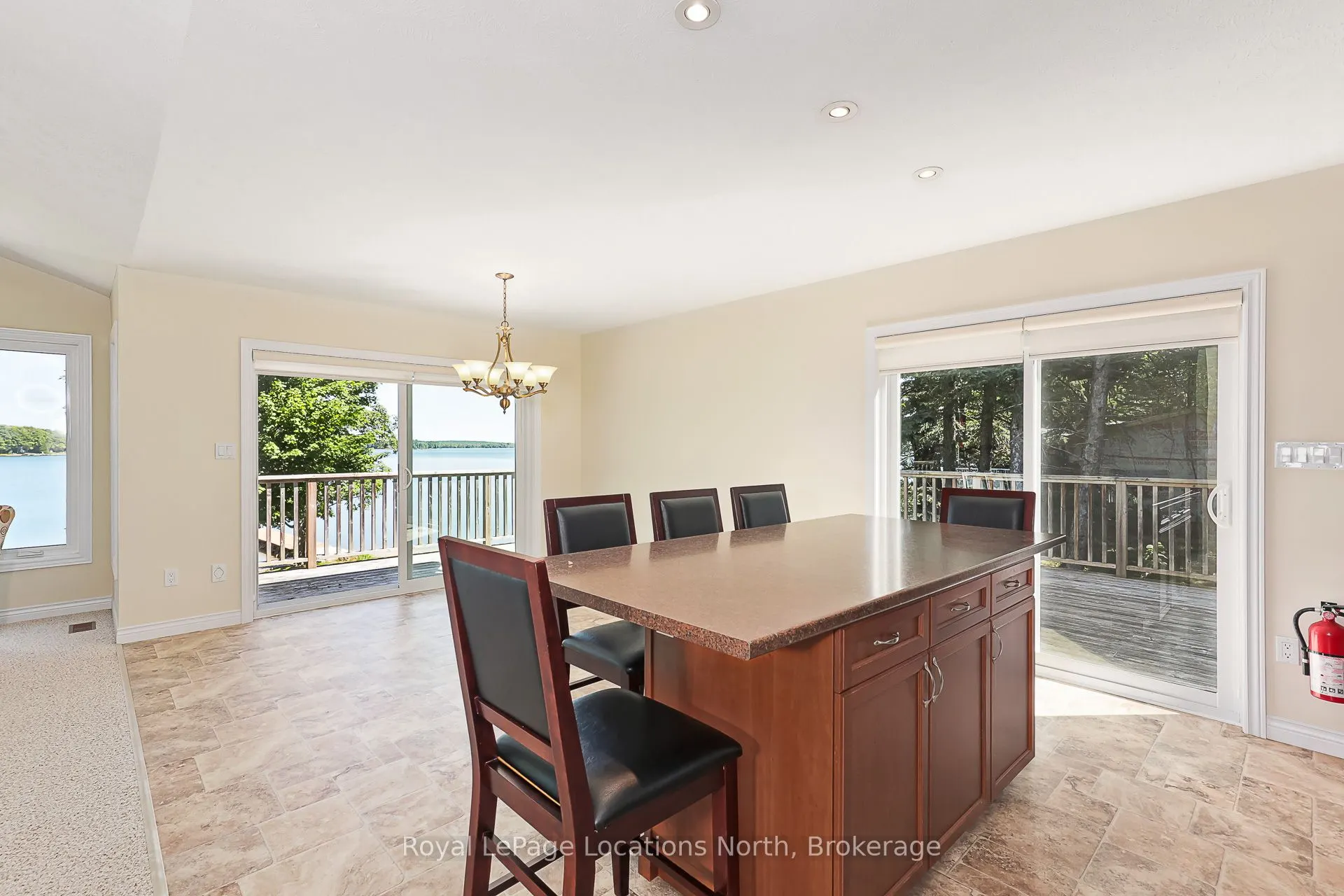 115 South Shores Road