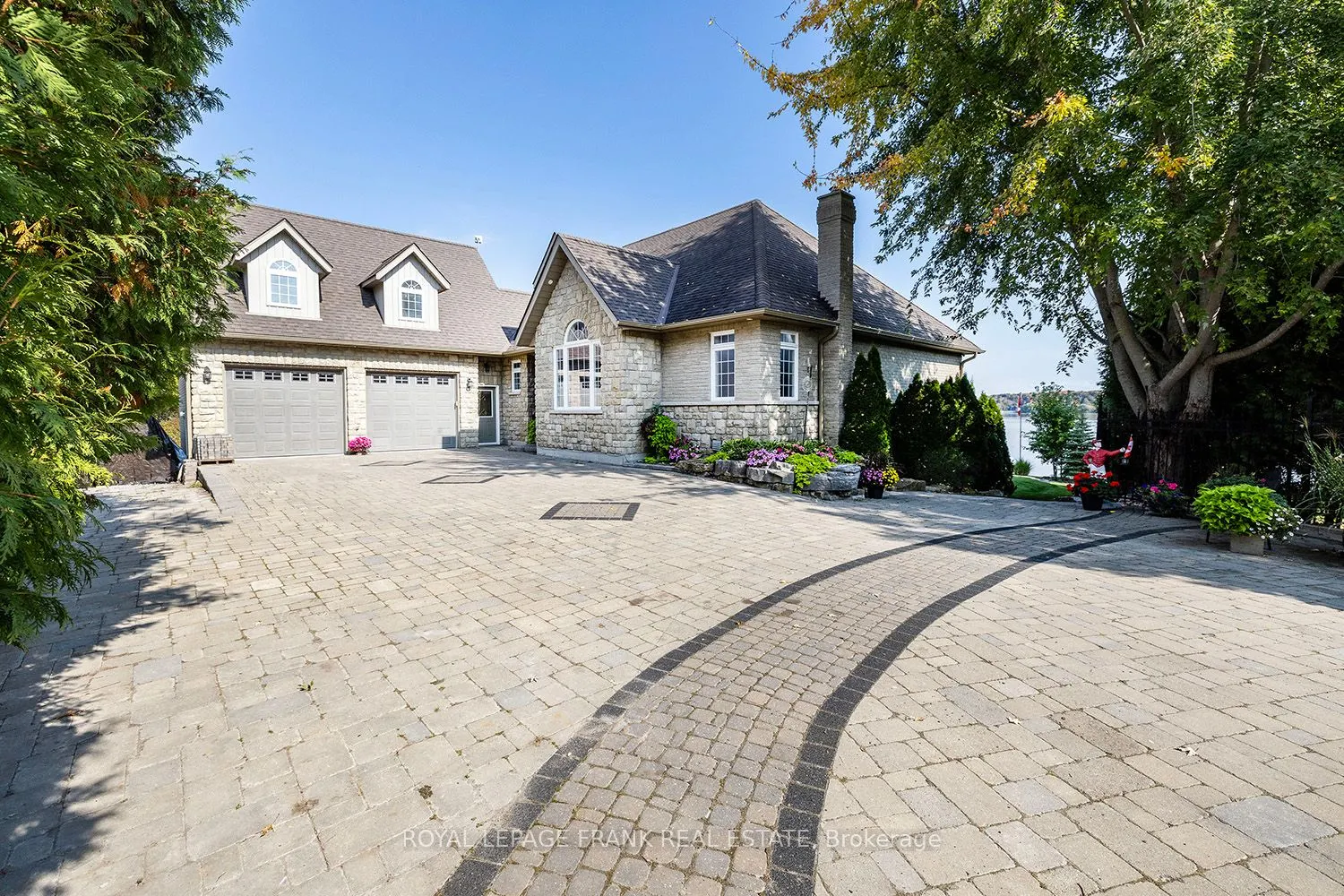 24 Gilson Point Place