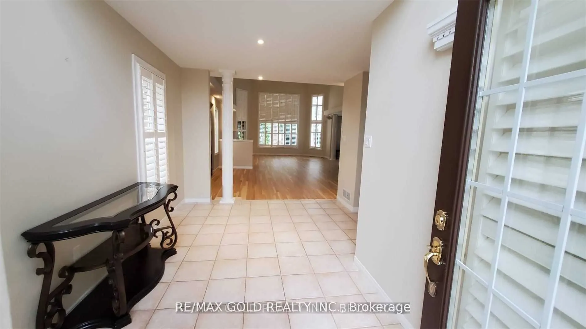 79 Surrey Drive