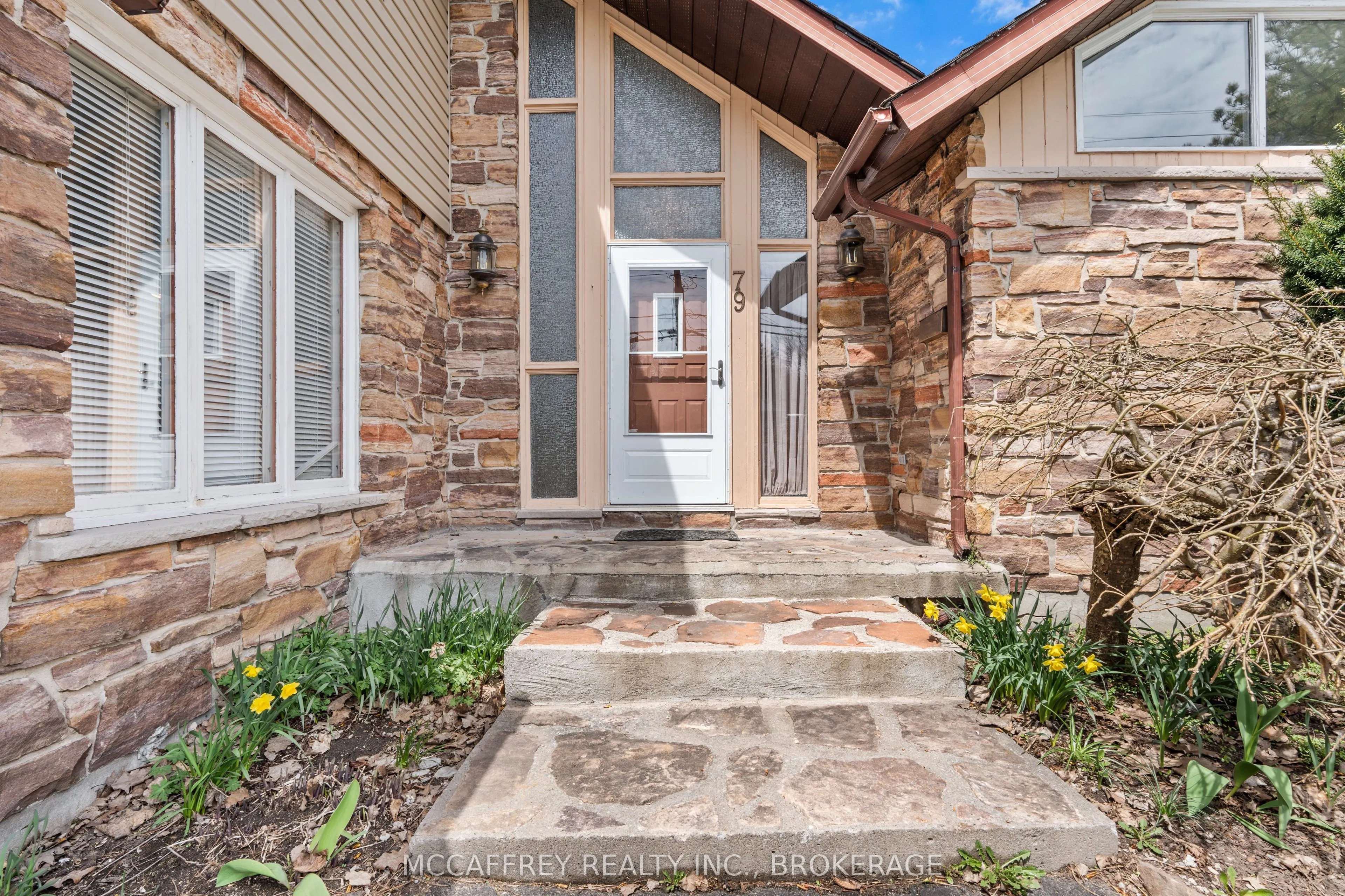 79 River Road