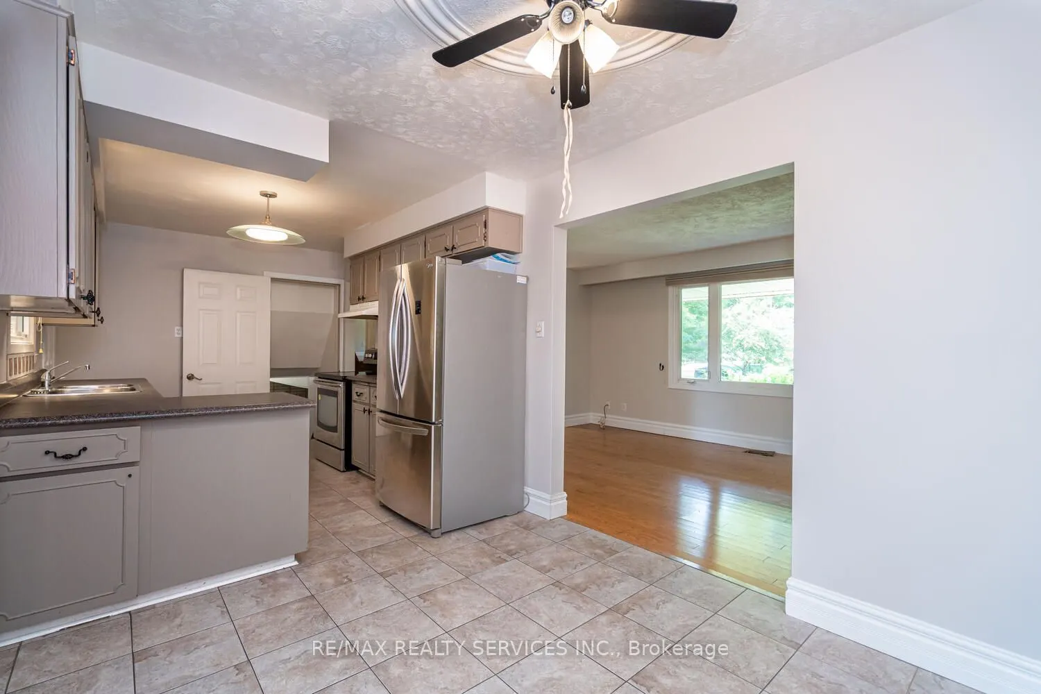 285 Thorncrest Drive