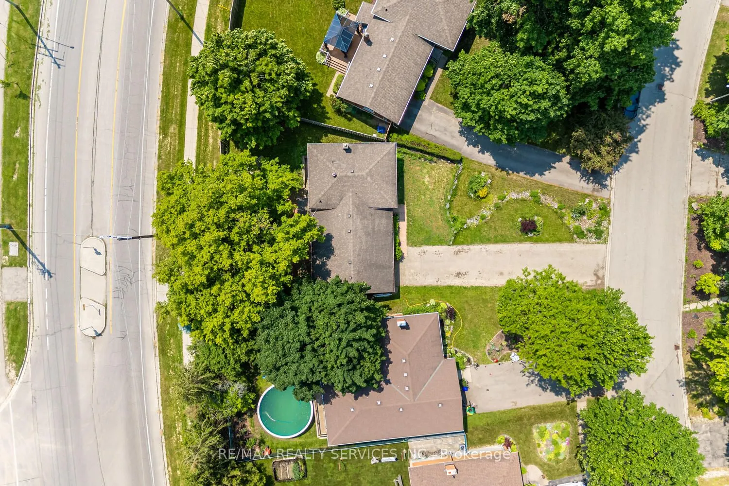 285 Thorncrest Drive