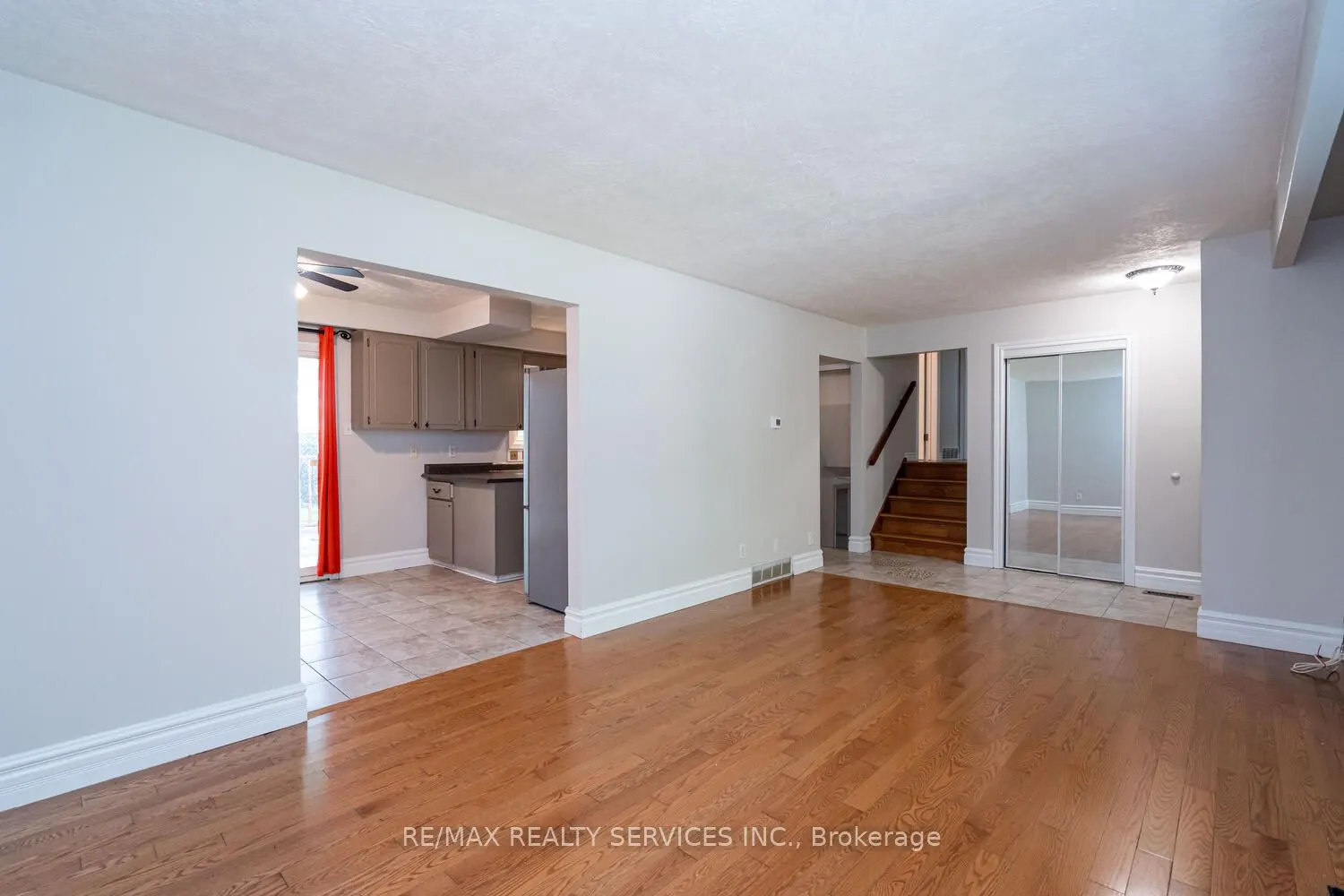 285 Thorncrest Drive