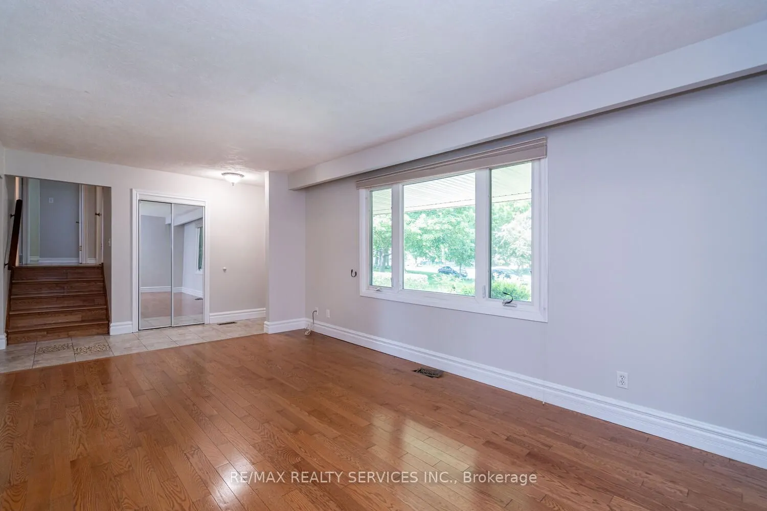 285 Thorncrest Drive