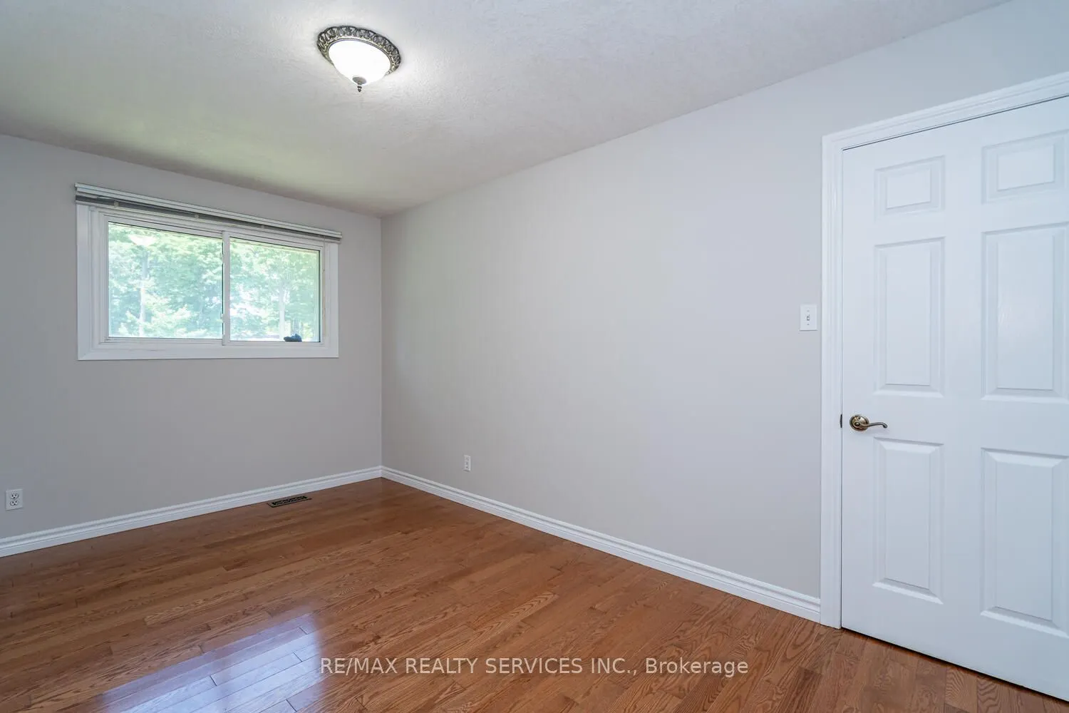 285 Thorncrest Drive