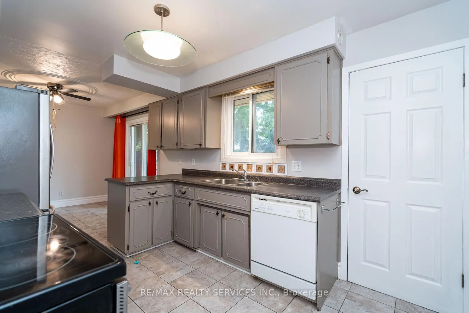 285 Thorncrest Drive