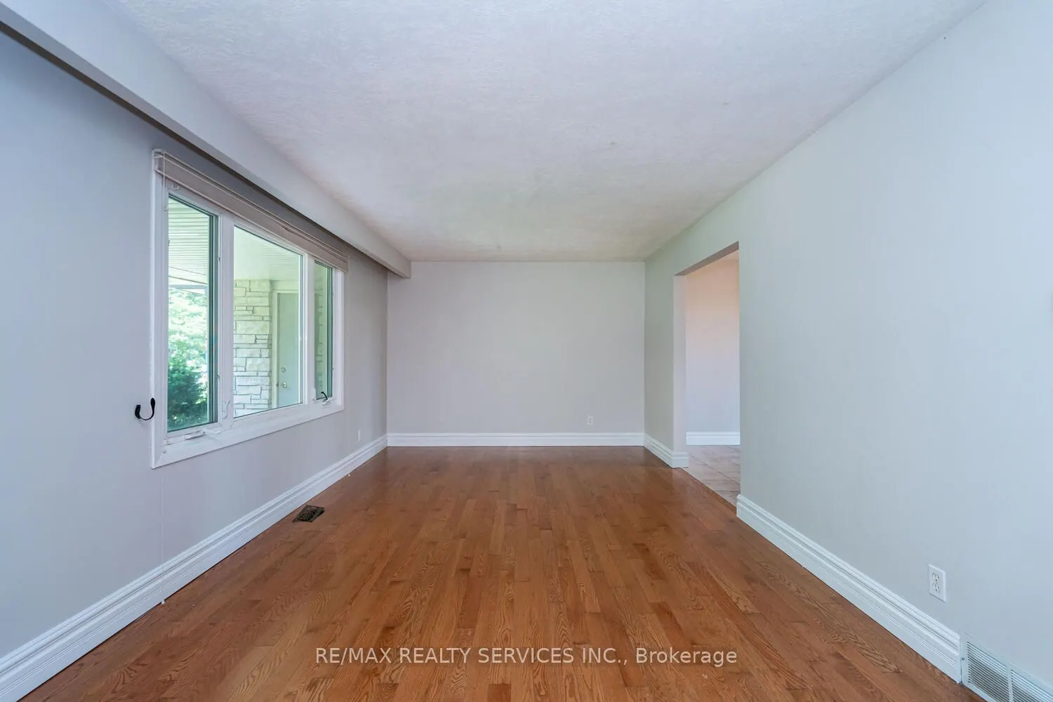 285 Thorncrest Drive