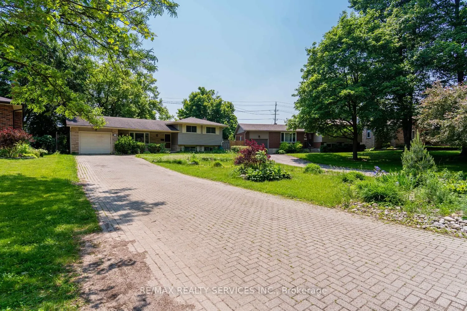 285 Thorncrest Drive