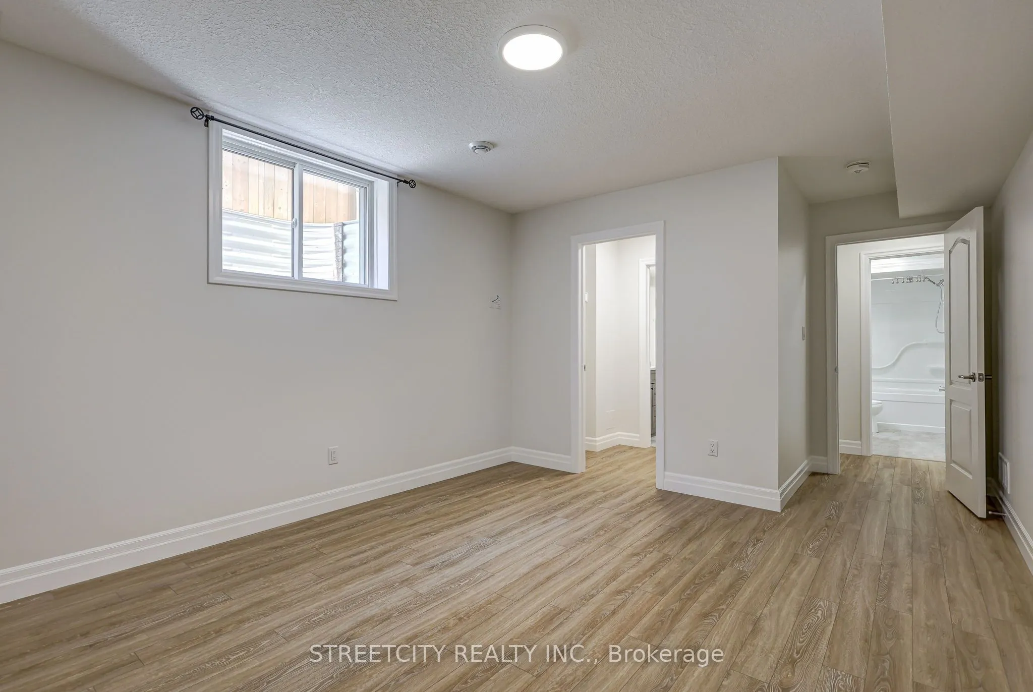 70 Acorn Trail
