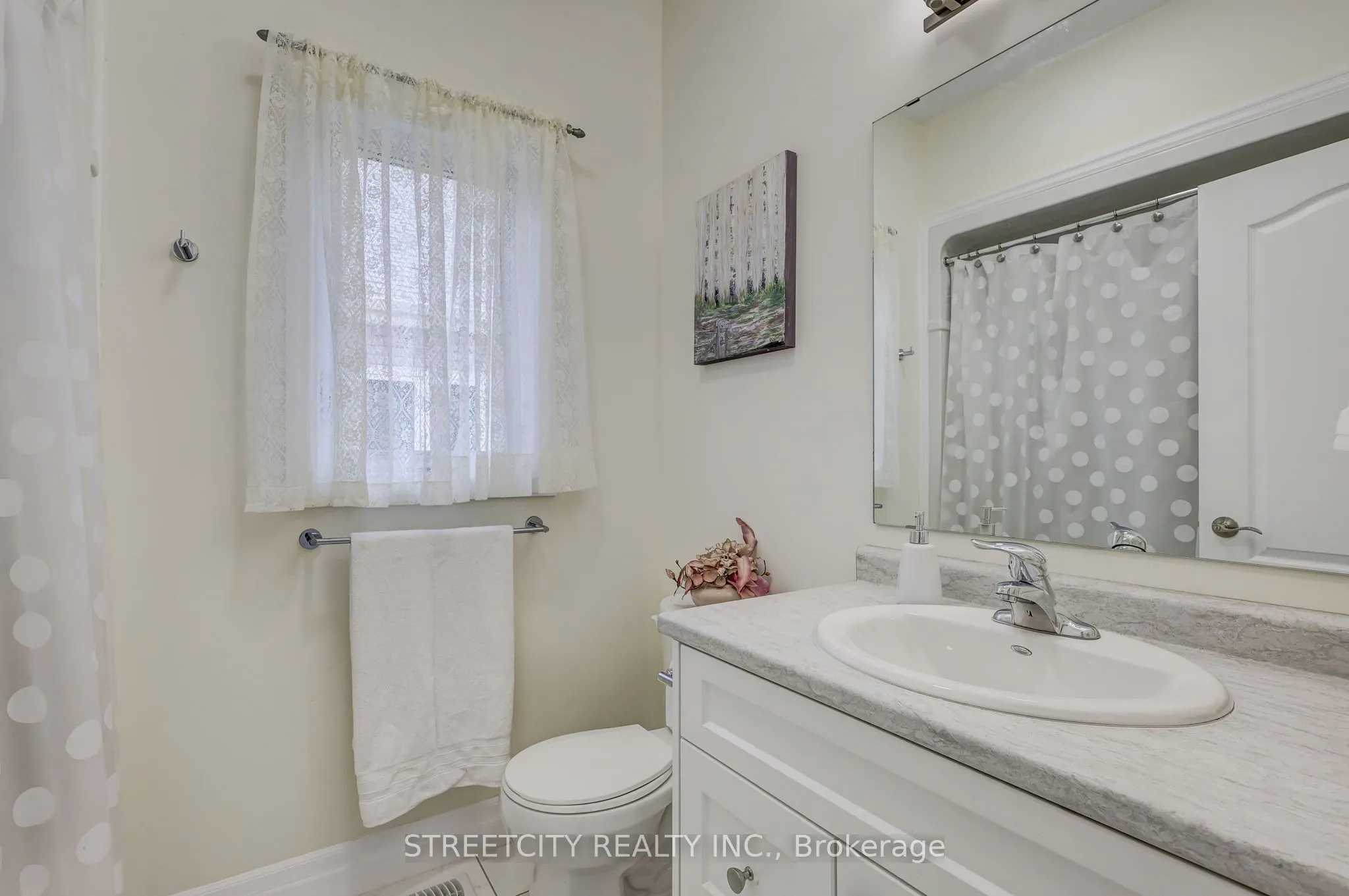70 Acorn Trail