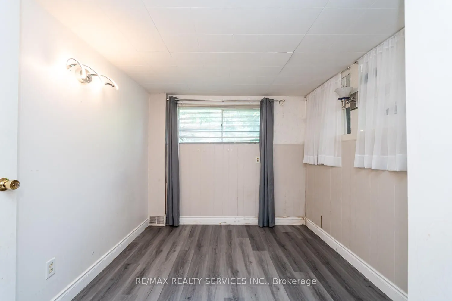 285 Thorncrest Drive, #BASEMENT