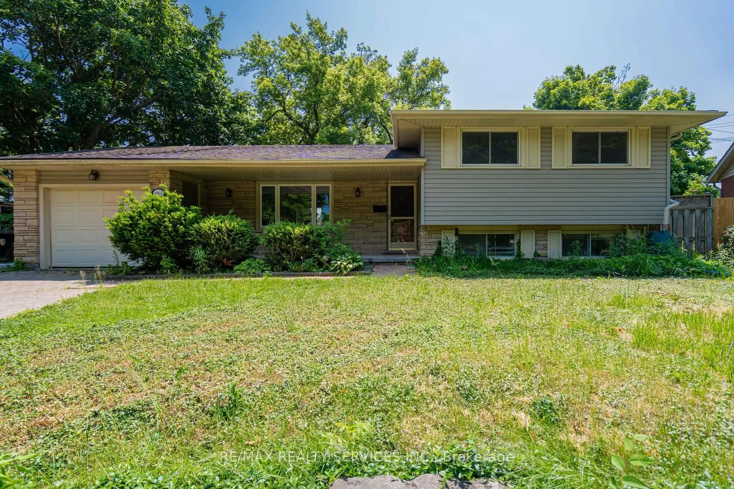 285 Thorncrest Drive, #BASEMENT