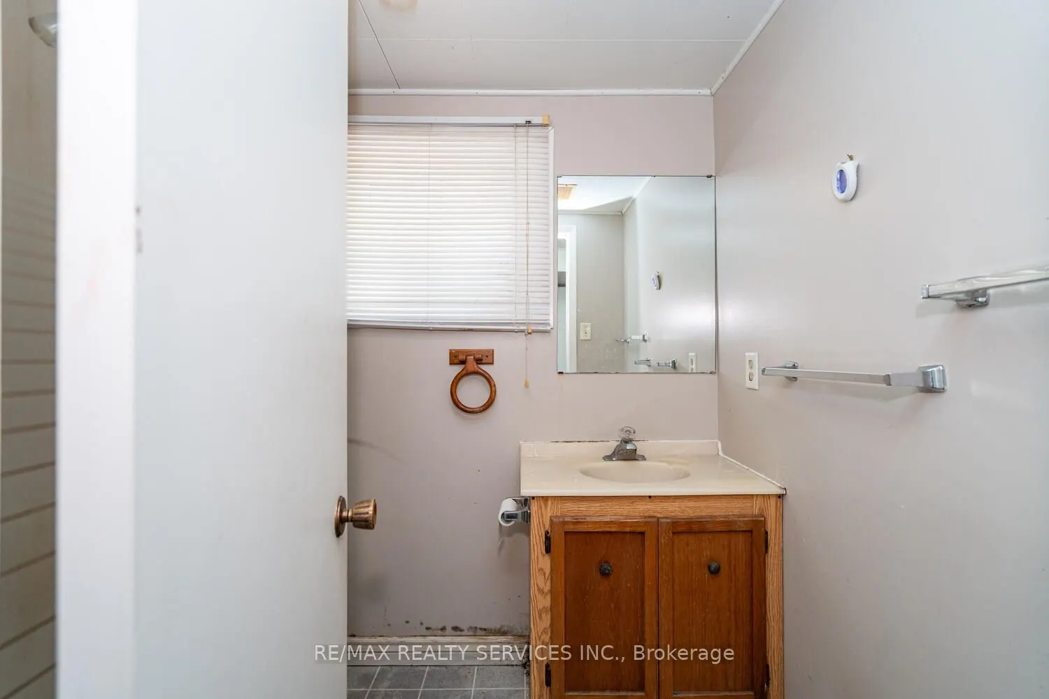 285 Thorncrest Drive, #BASEMENT