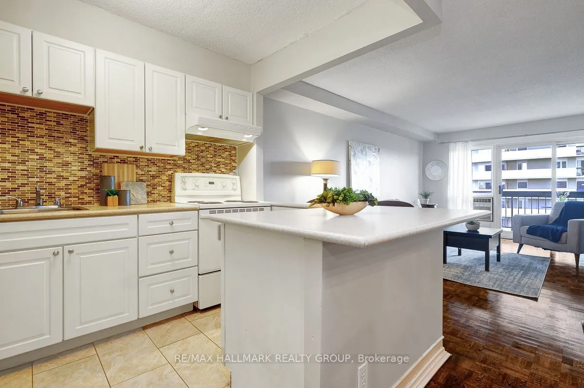 158A McArthur Avenue, #1005