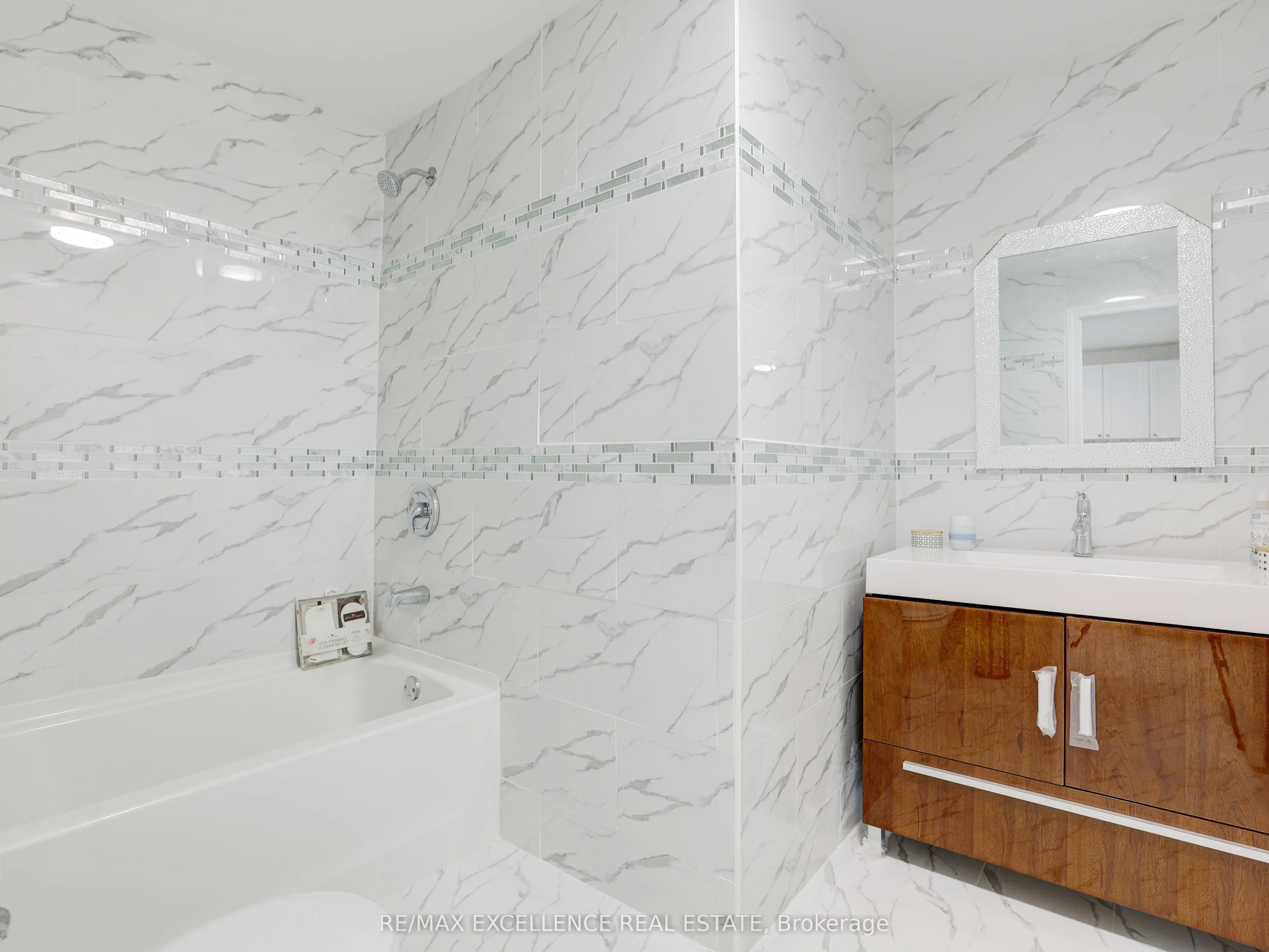 79 Sunnyhill Road