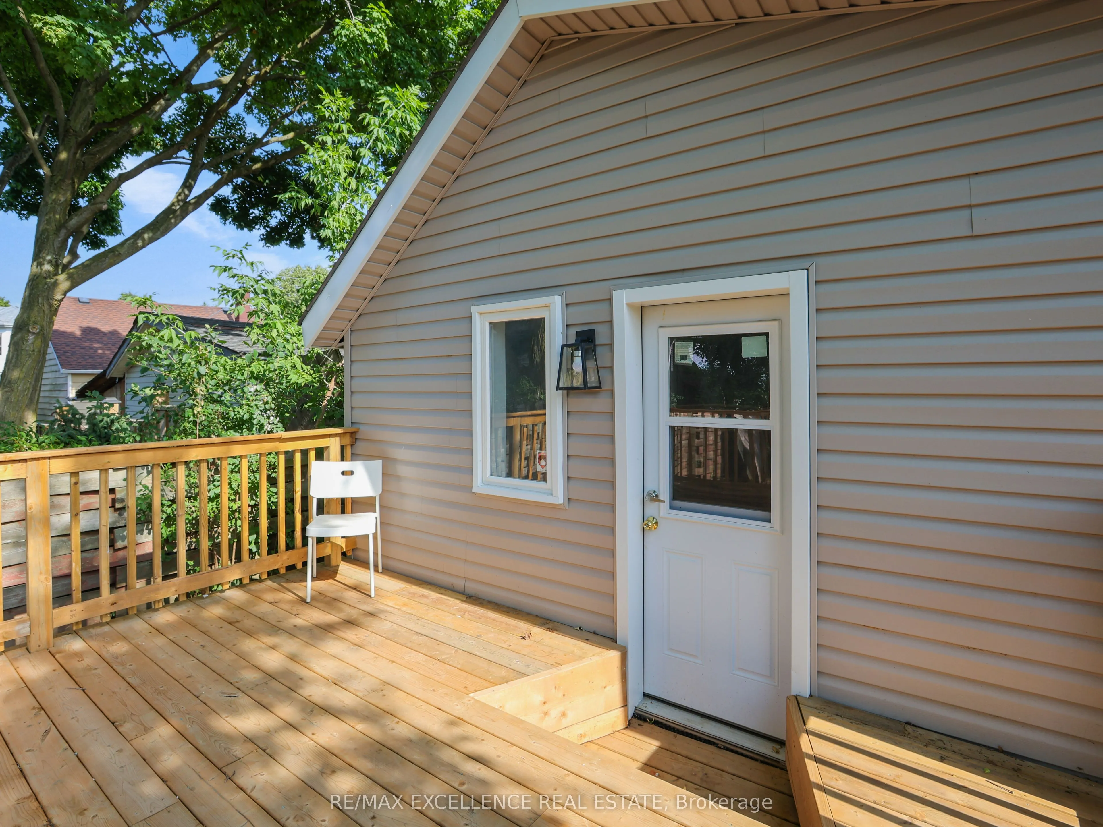 79 Sunnyhill Road
