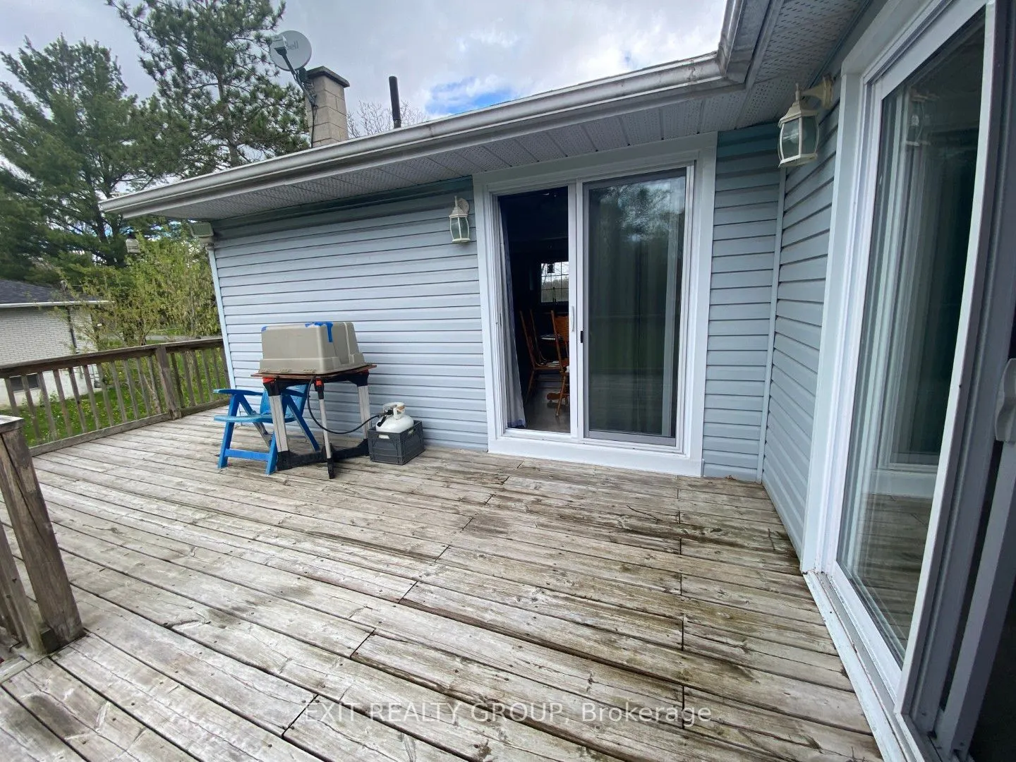87 Bernard Long Road