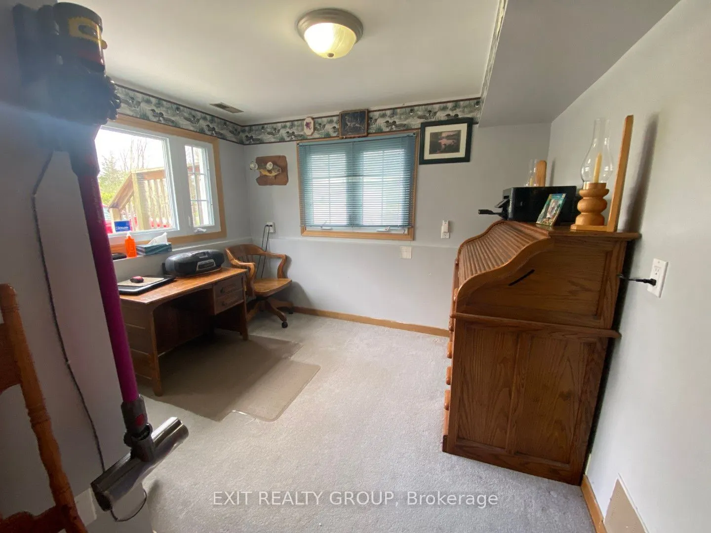 87 Bernard Long Road