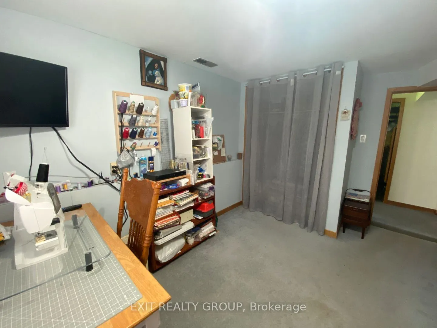 87 Bernard Long Road