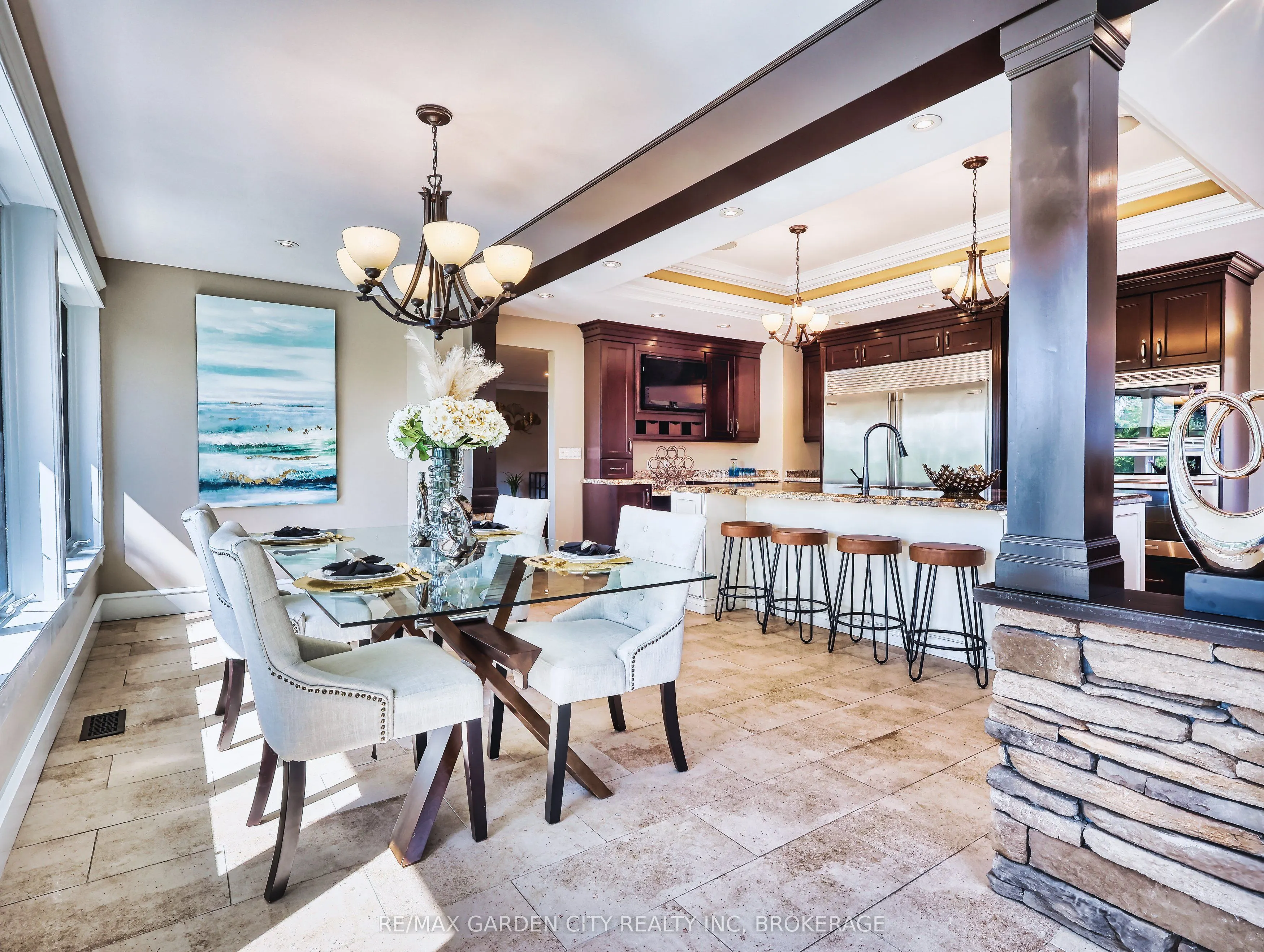 28 MARSDALE Drive