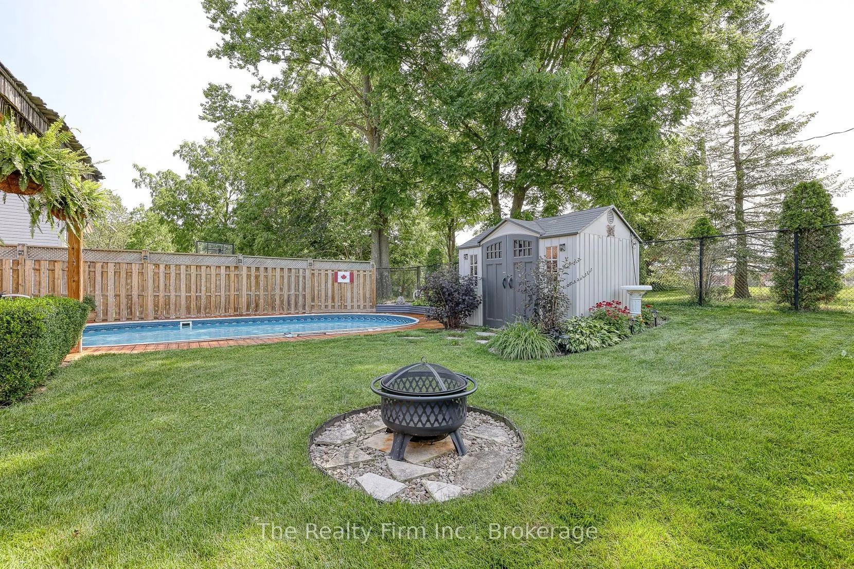 44 Moulton Court