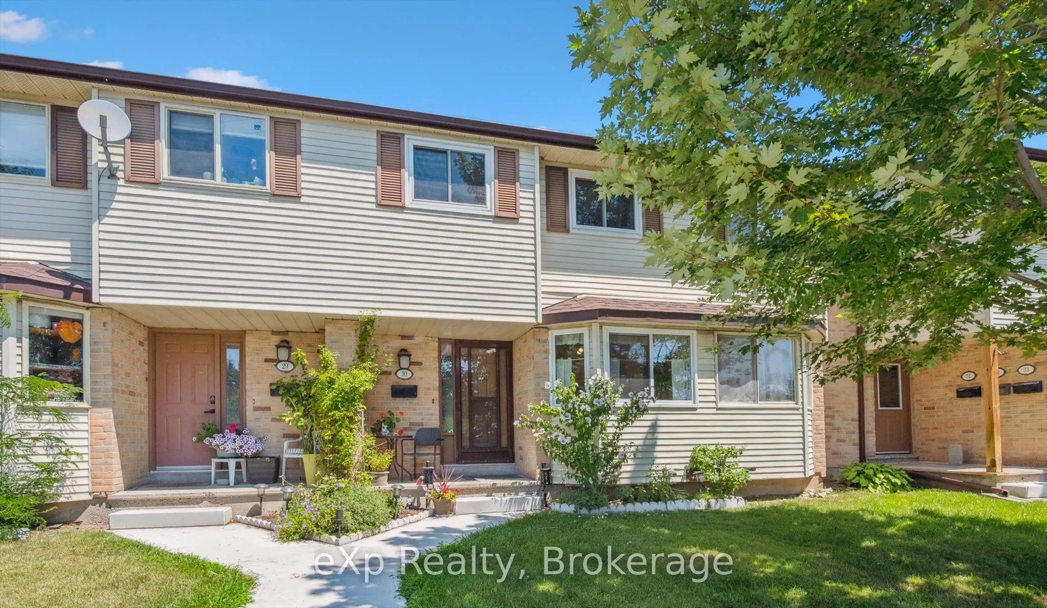 40 Silvercreek Parkway N, #30