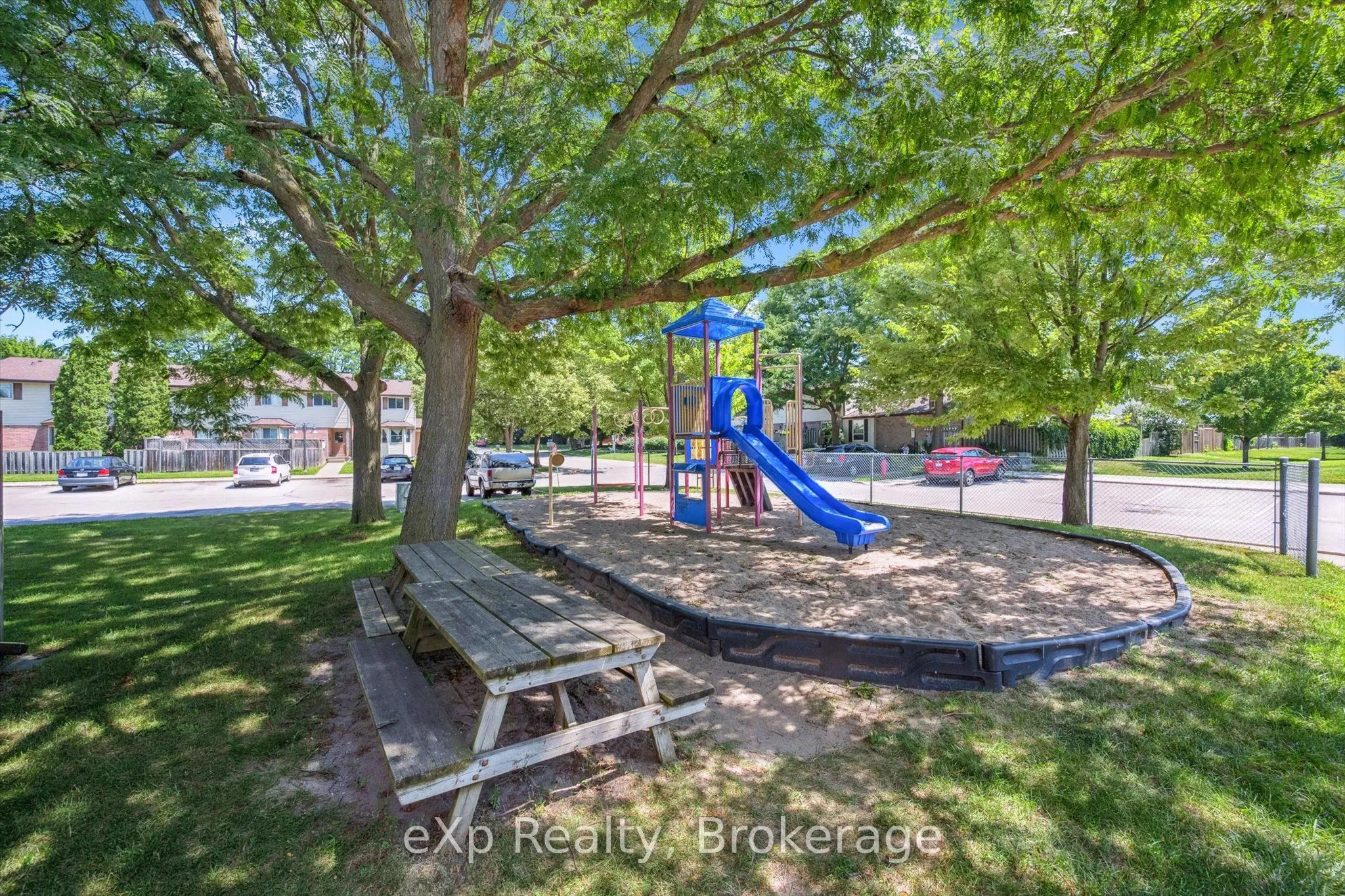 40 Silvercreek Parkway N, #30