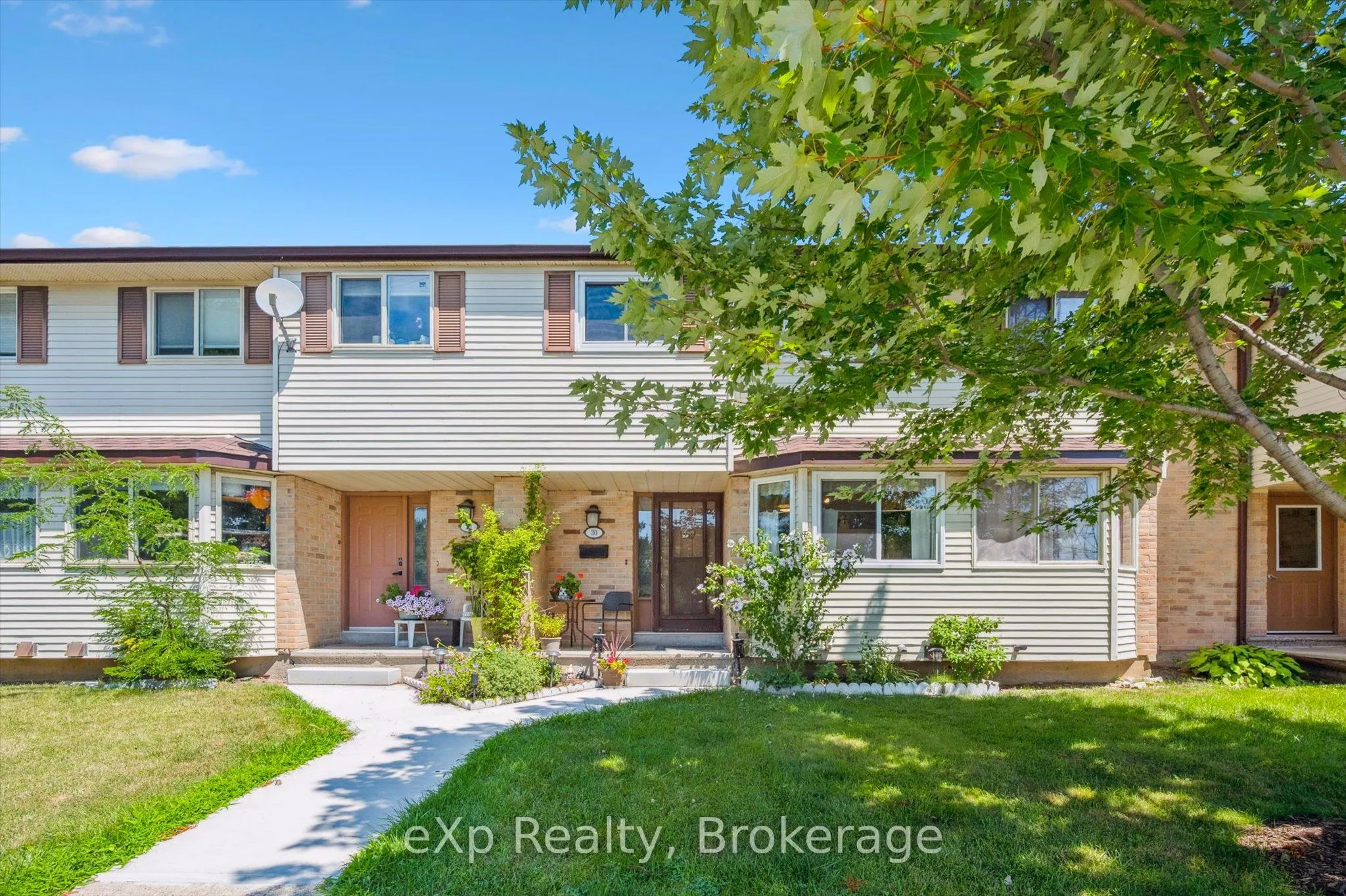 40 Silvercreek Parkway N, #30