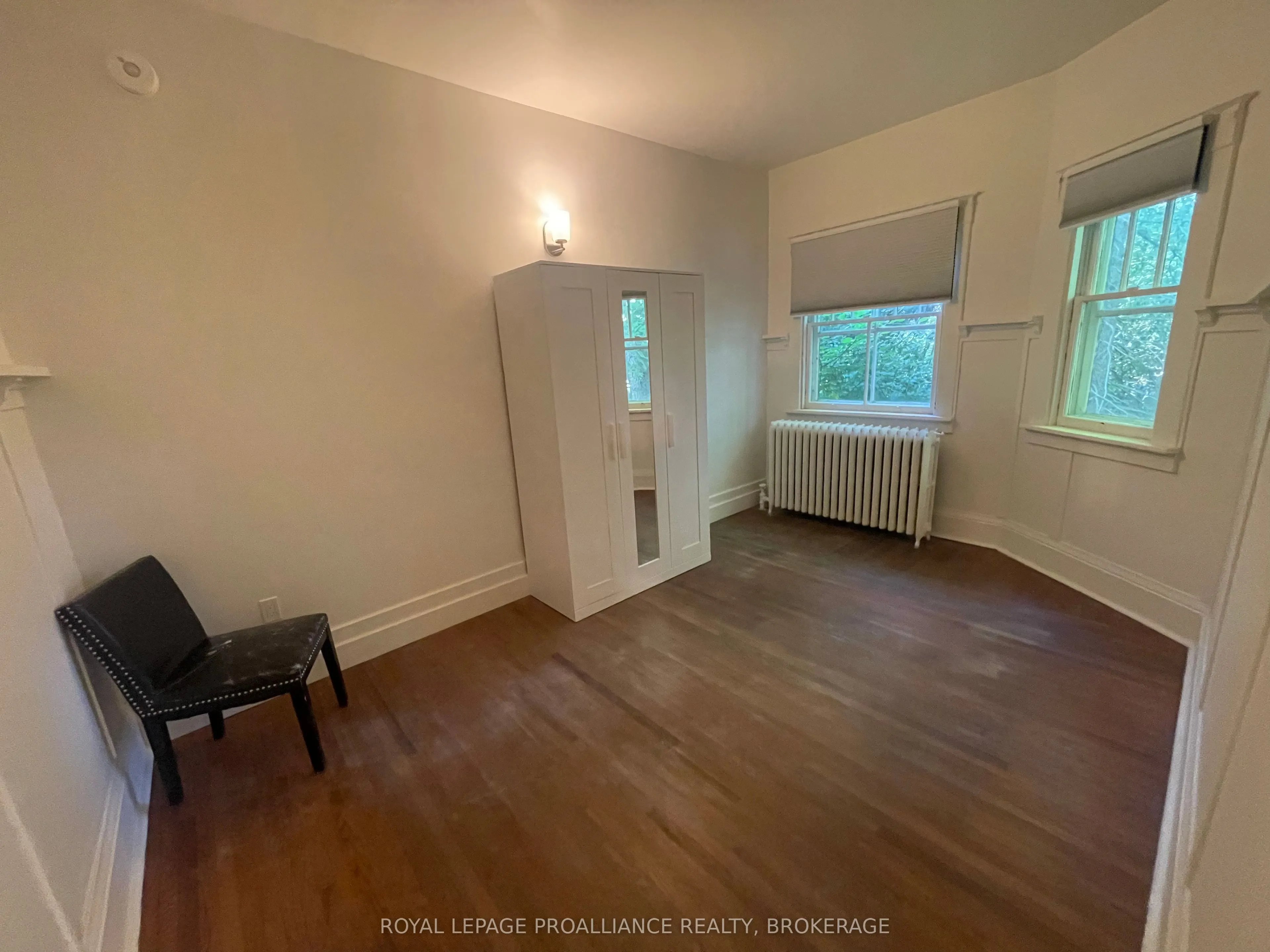 301 King Street W