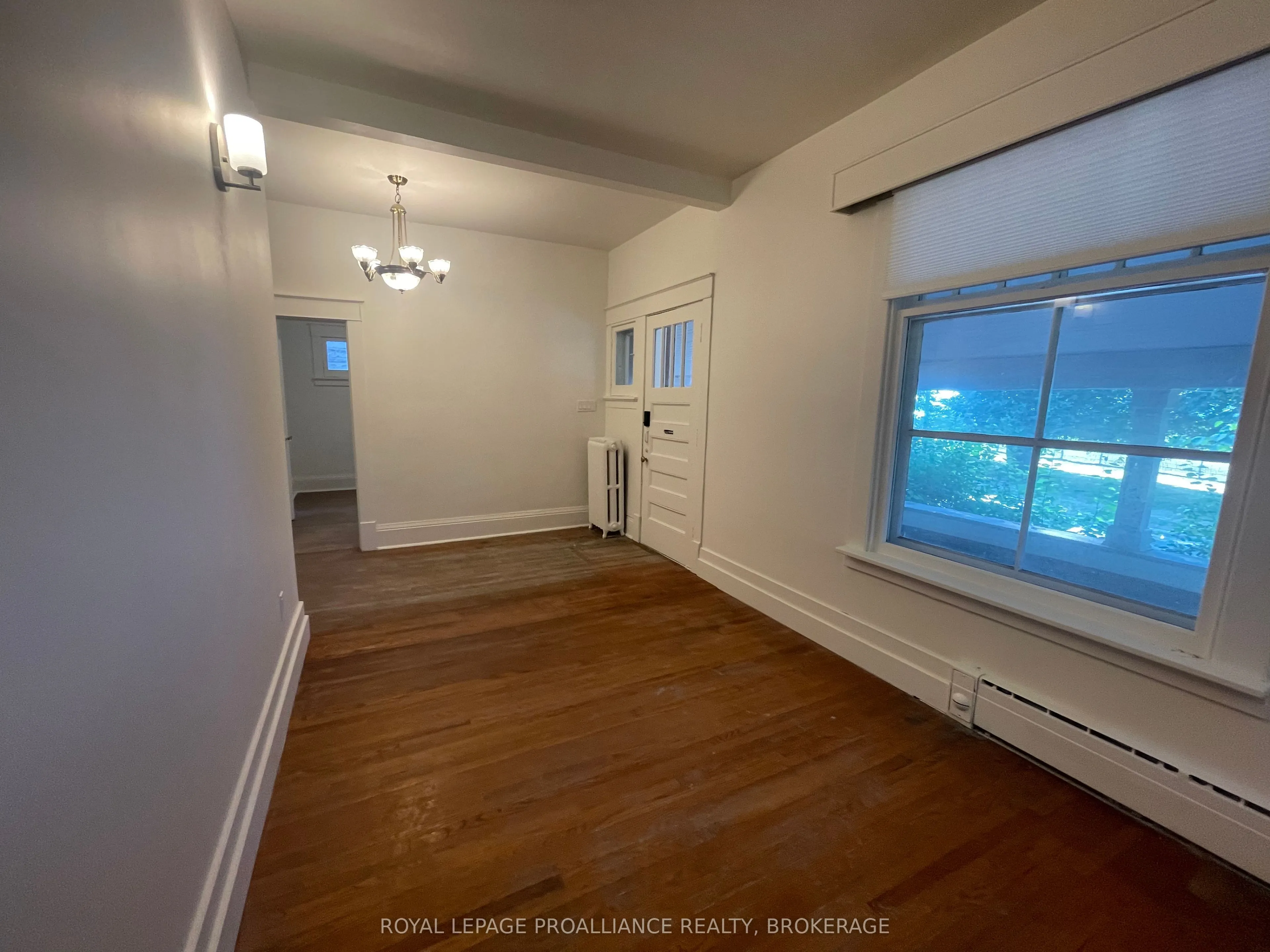 301 King Street W