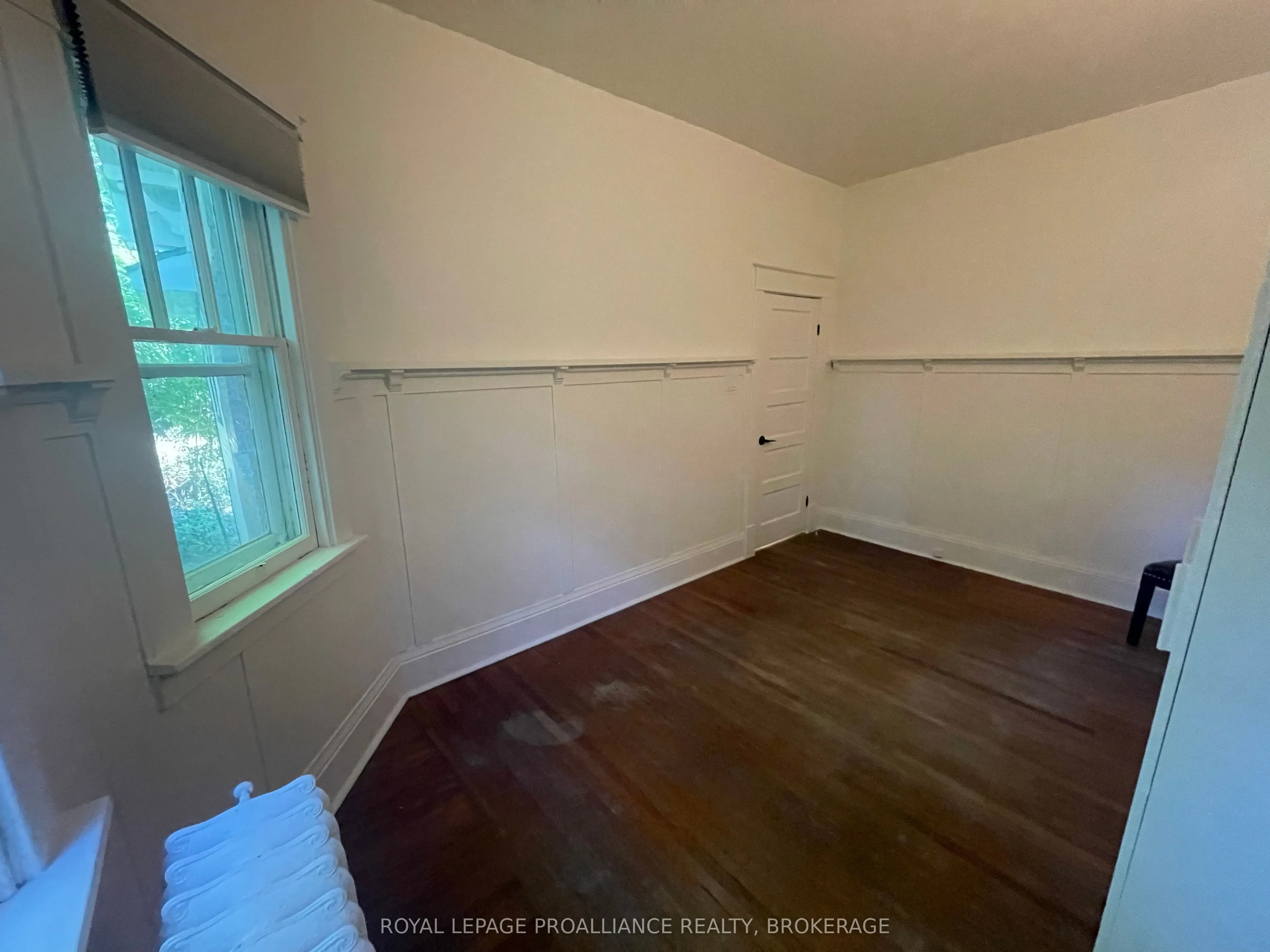 301 King Street W